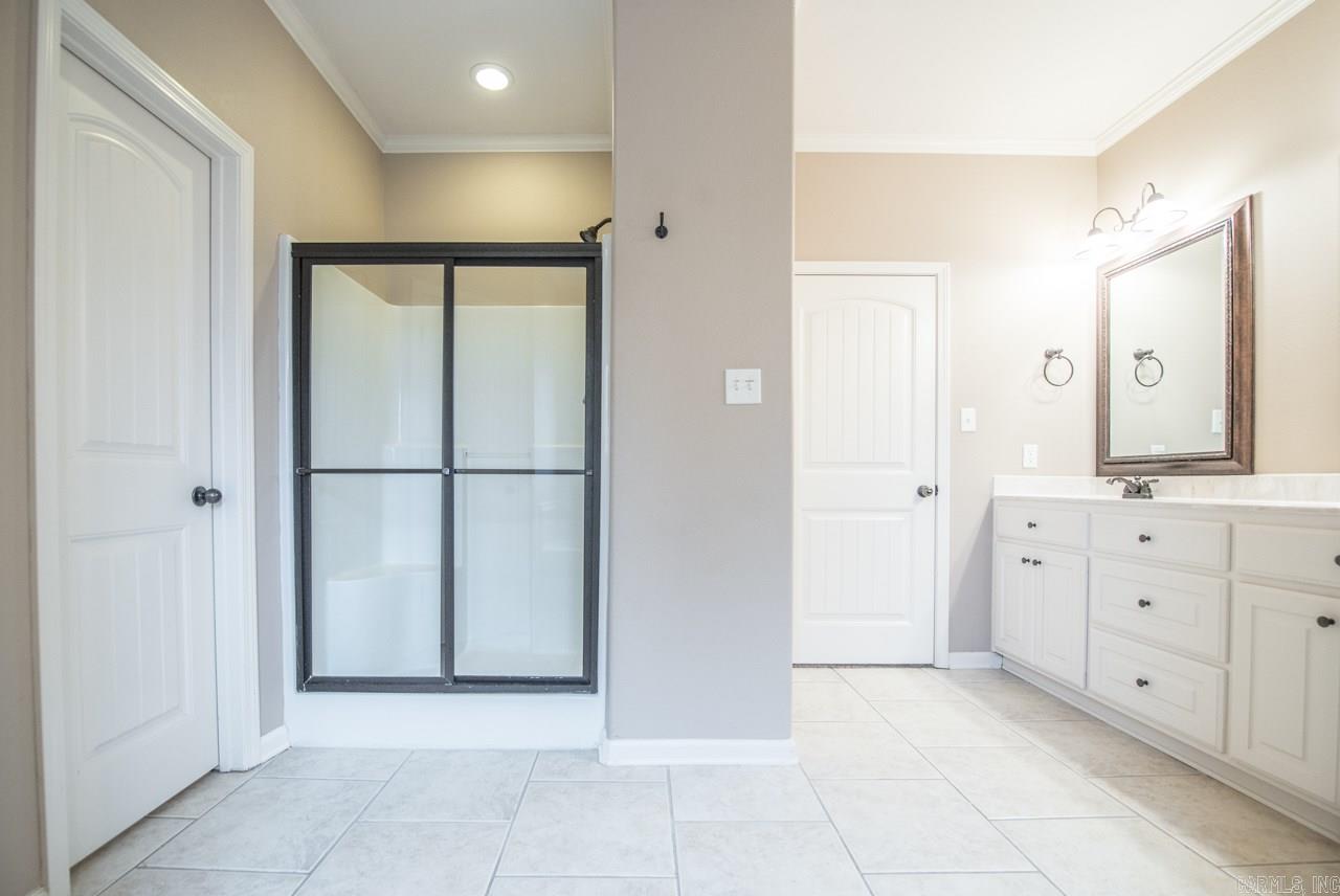 MILLERS CROSSING - Residential