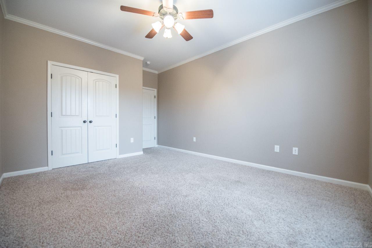 MILLERS CROSSING - Residential