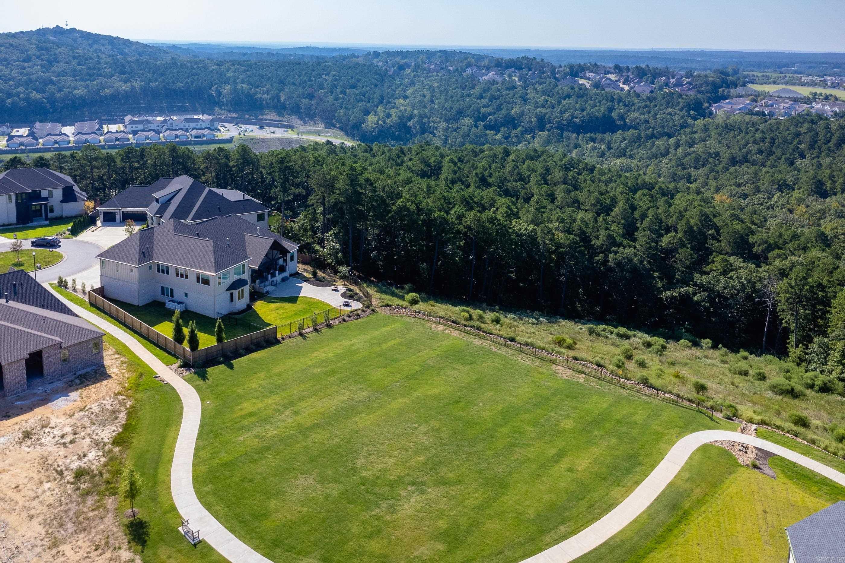 CHENAL VALLEY "FALSTONE COURT" - Residential