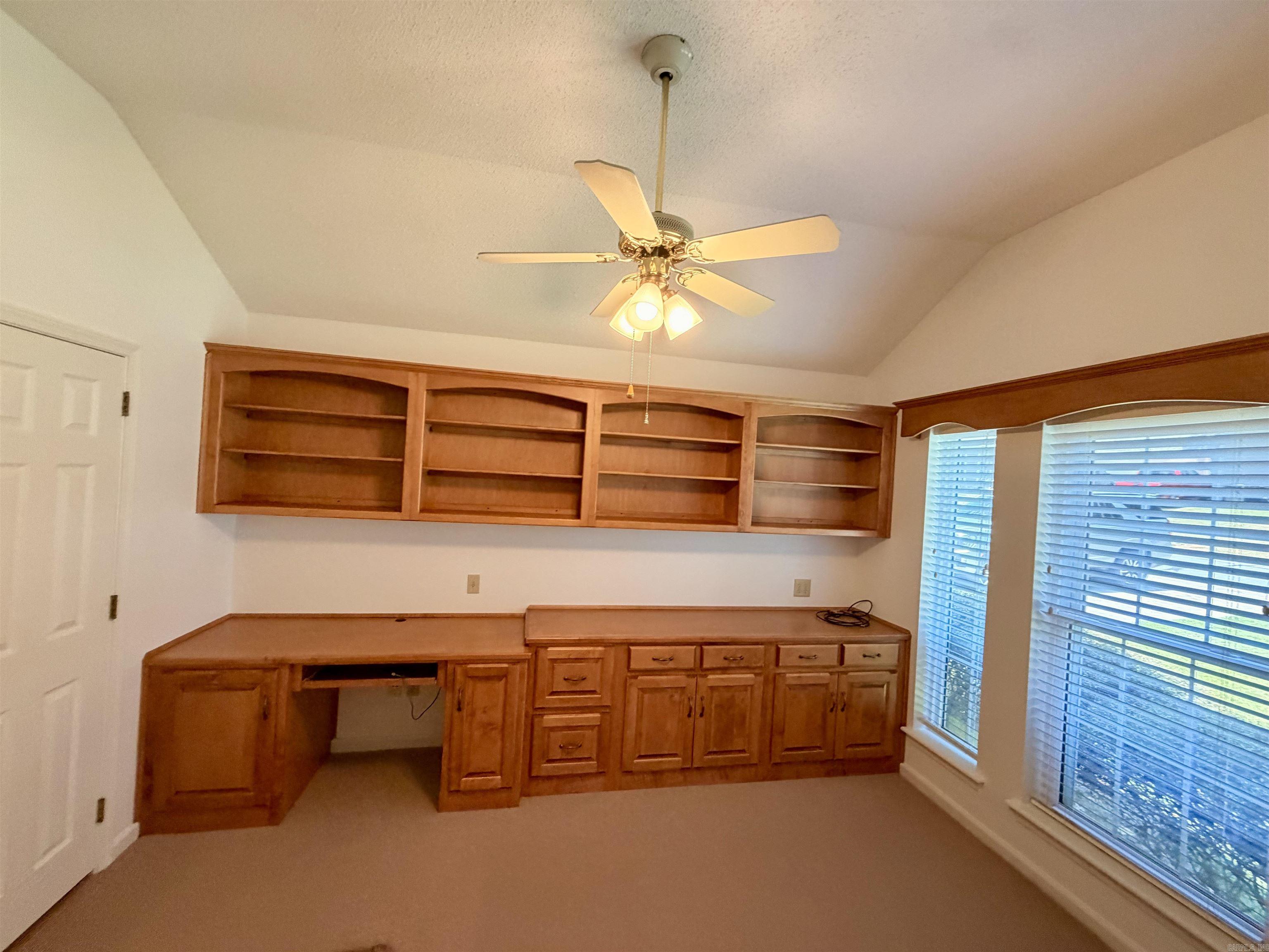 OAKBROOKE - Residential