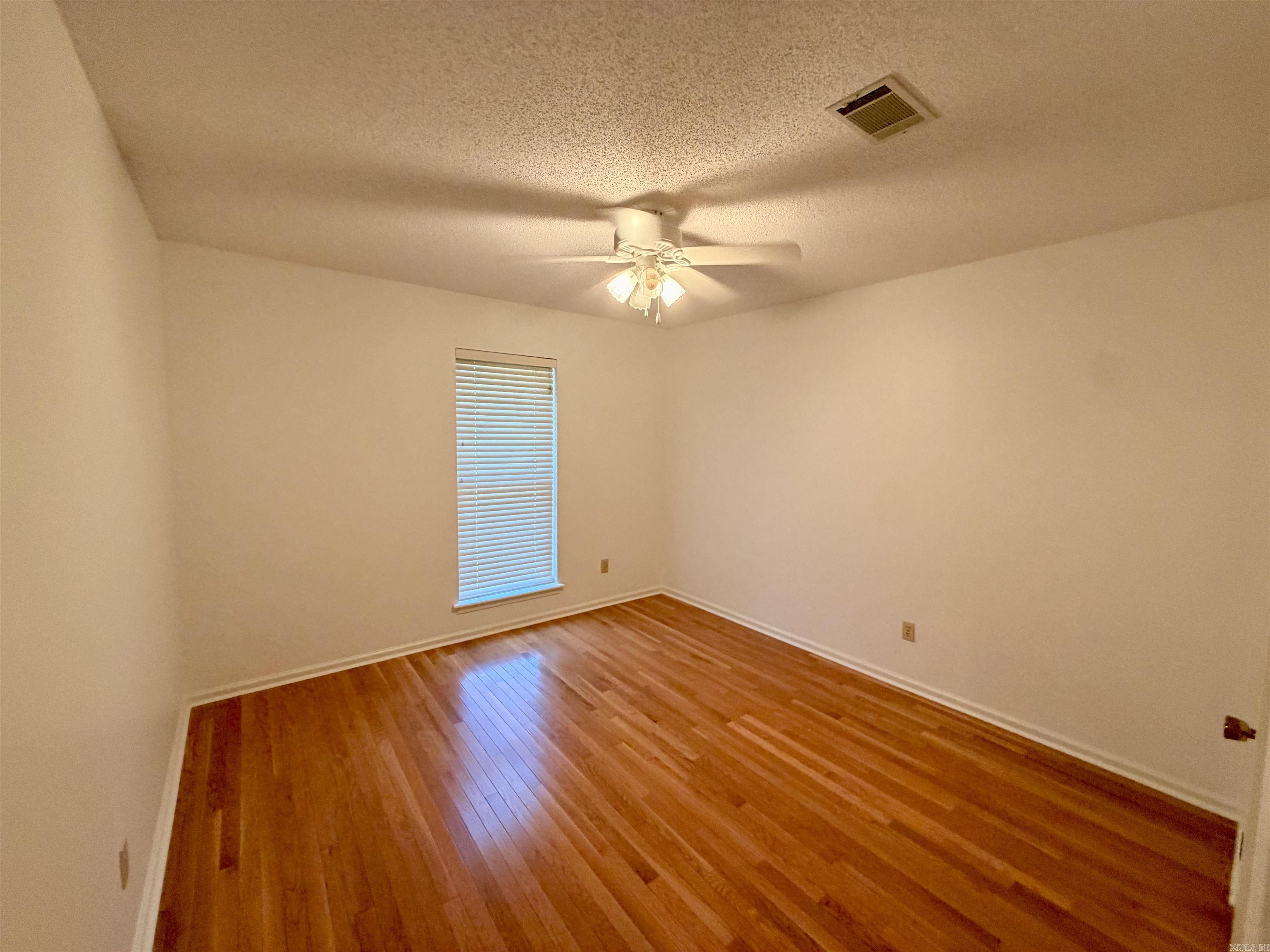 OAKBROOKE - Residential