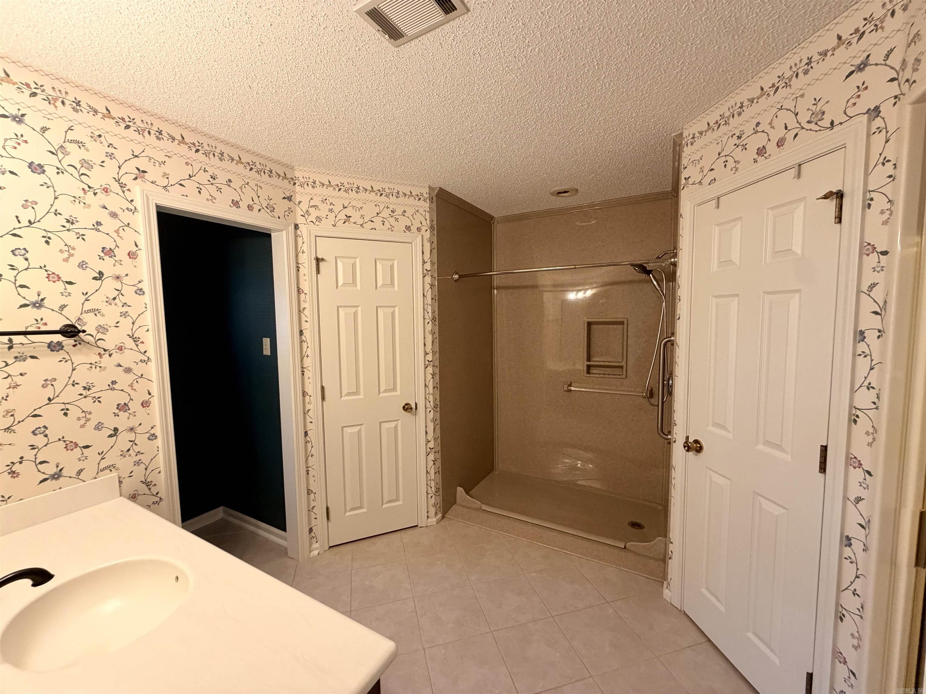 OAKBROOKE - Residential