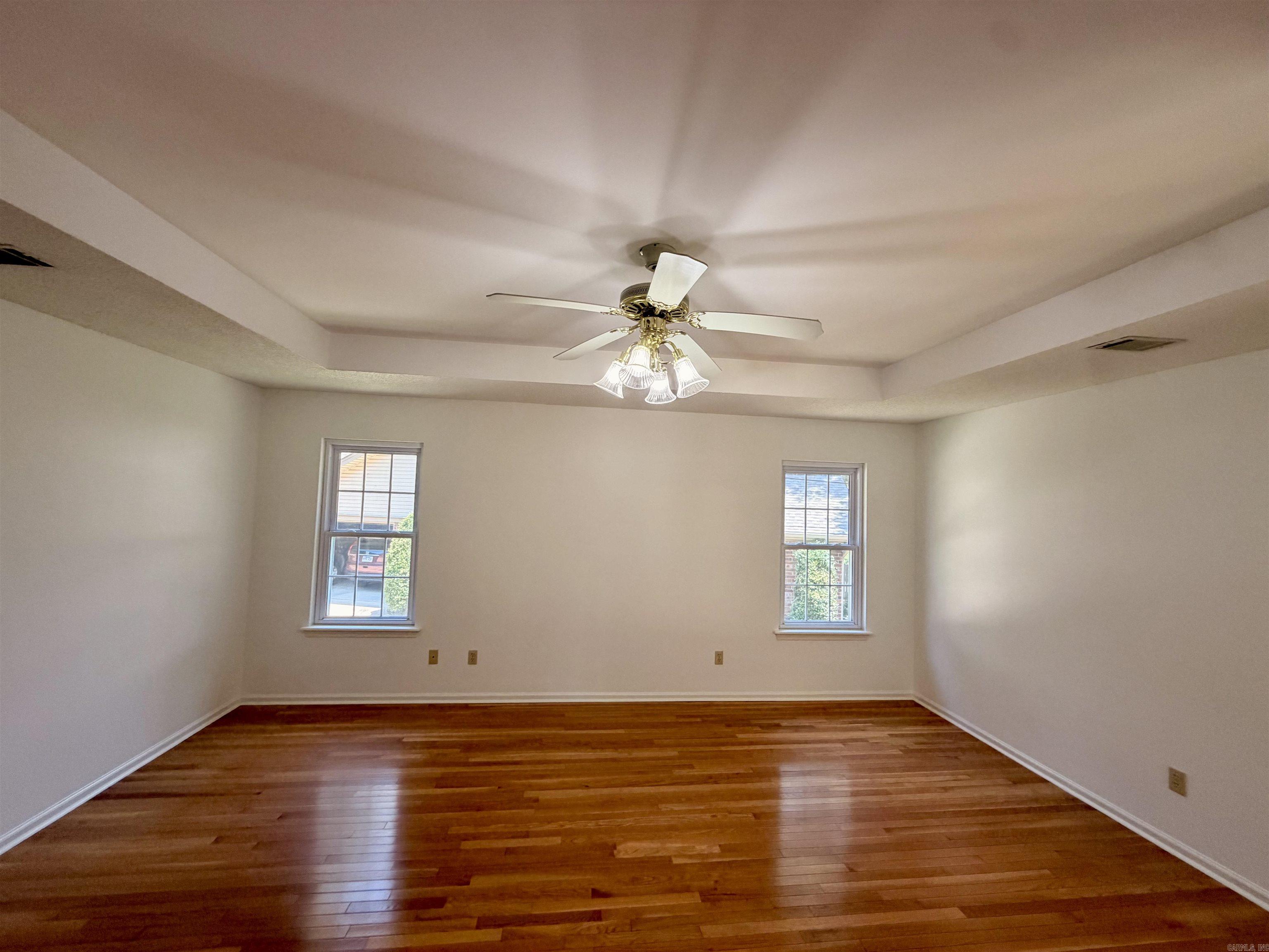OAKBROOKE - Residential