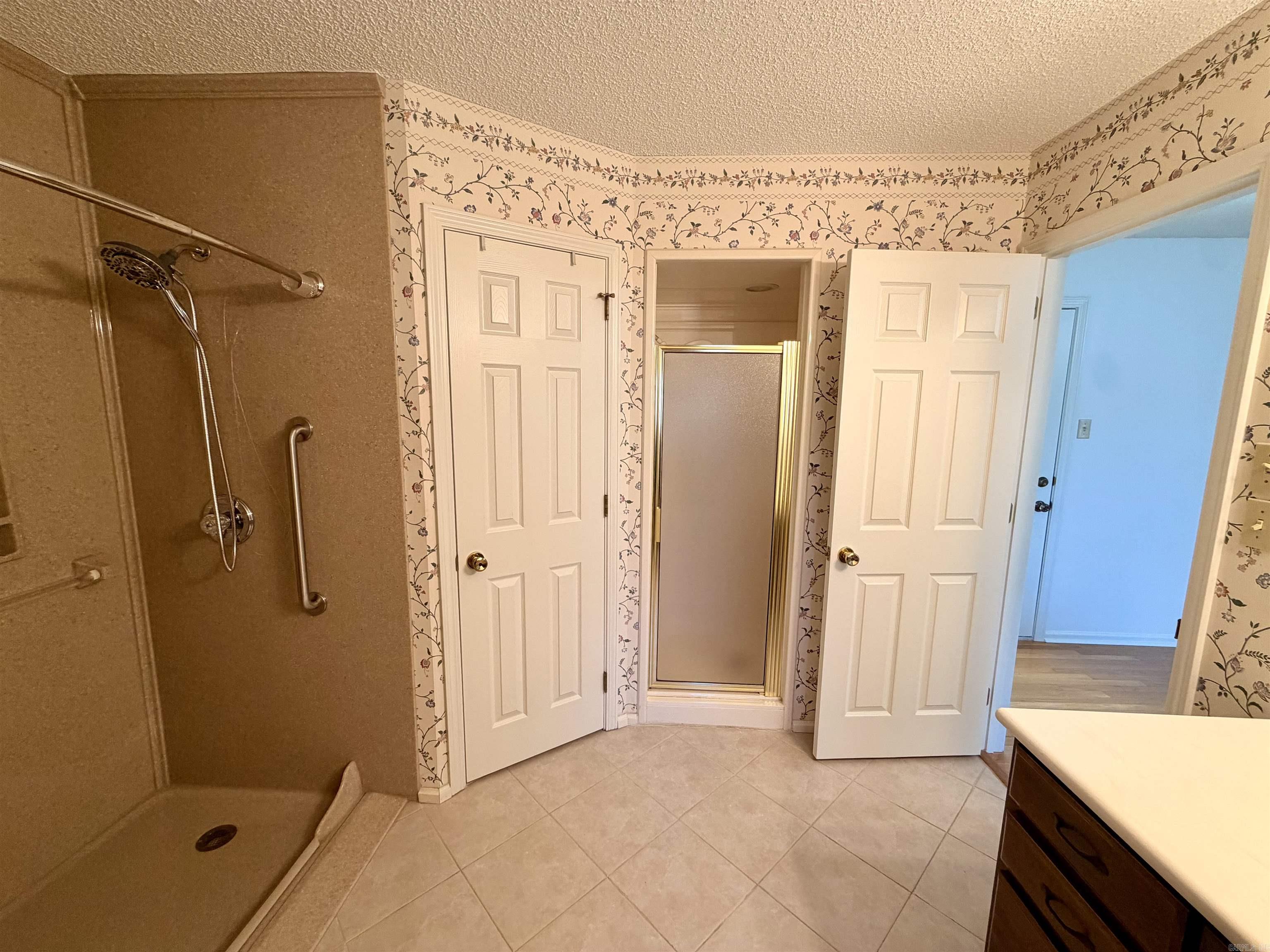 OAKBROOKE - Residential