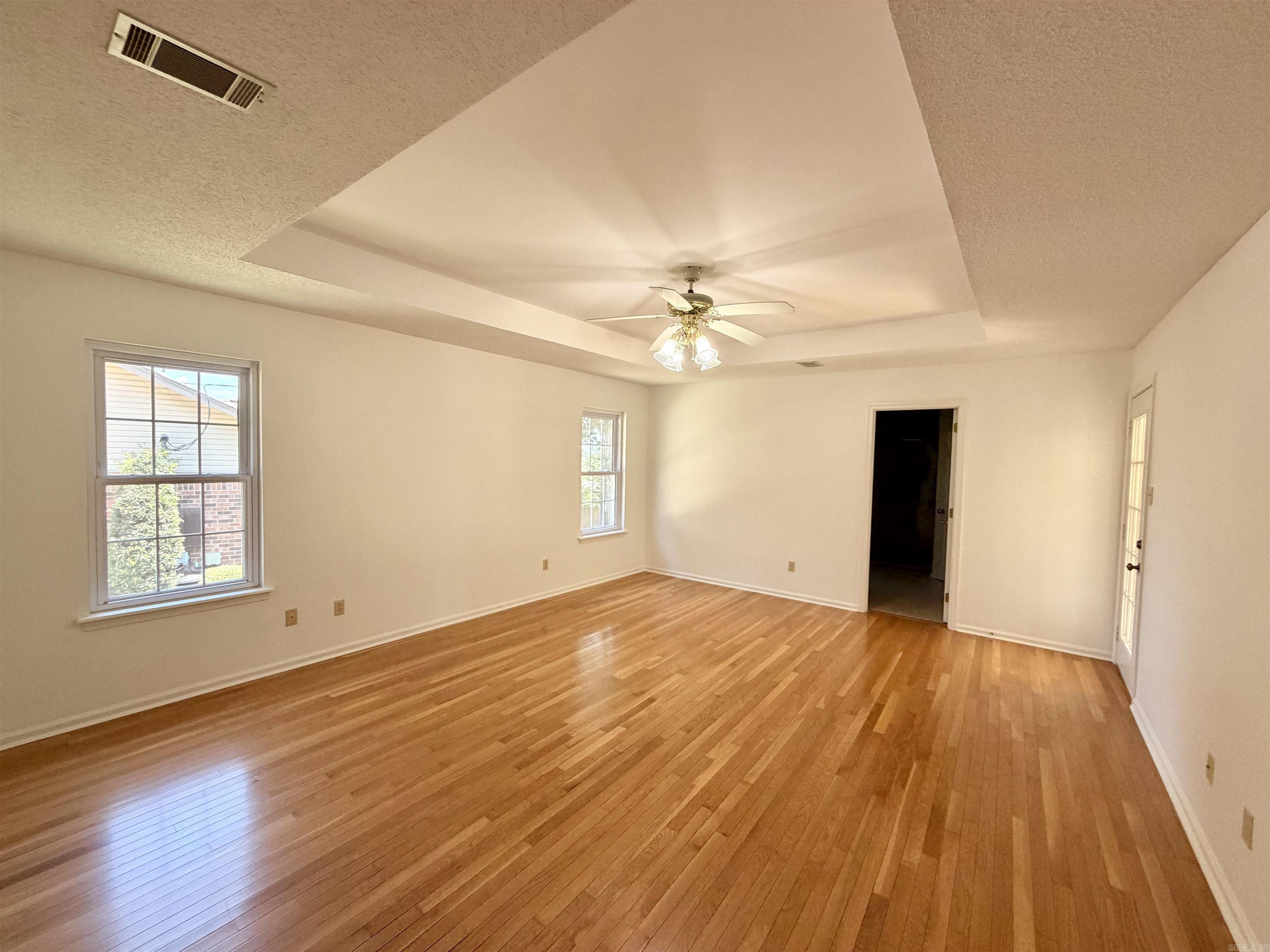 OAKBROOKE - Residential