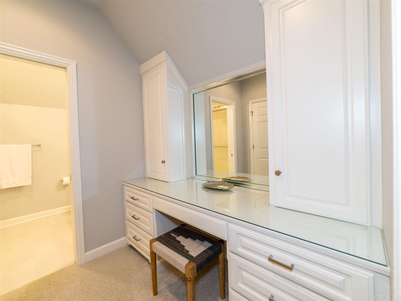 CHENAL VALLEY SOLOGNE CIRCLE - Residential
