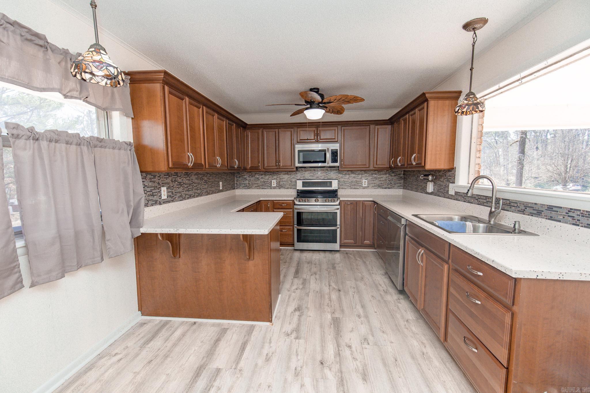 PINE GROVE - Residential