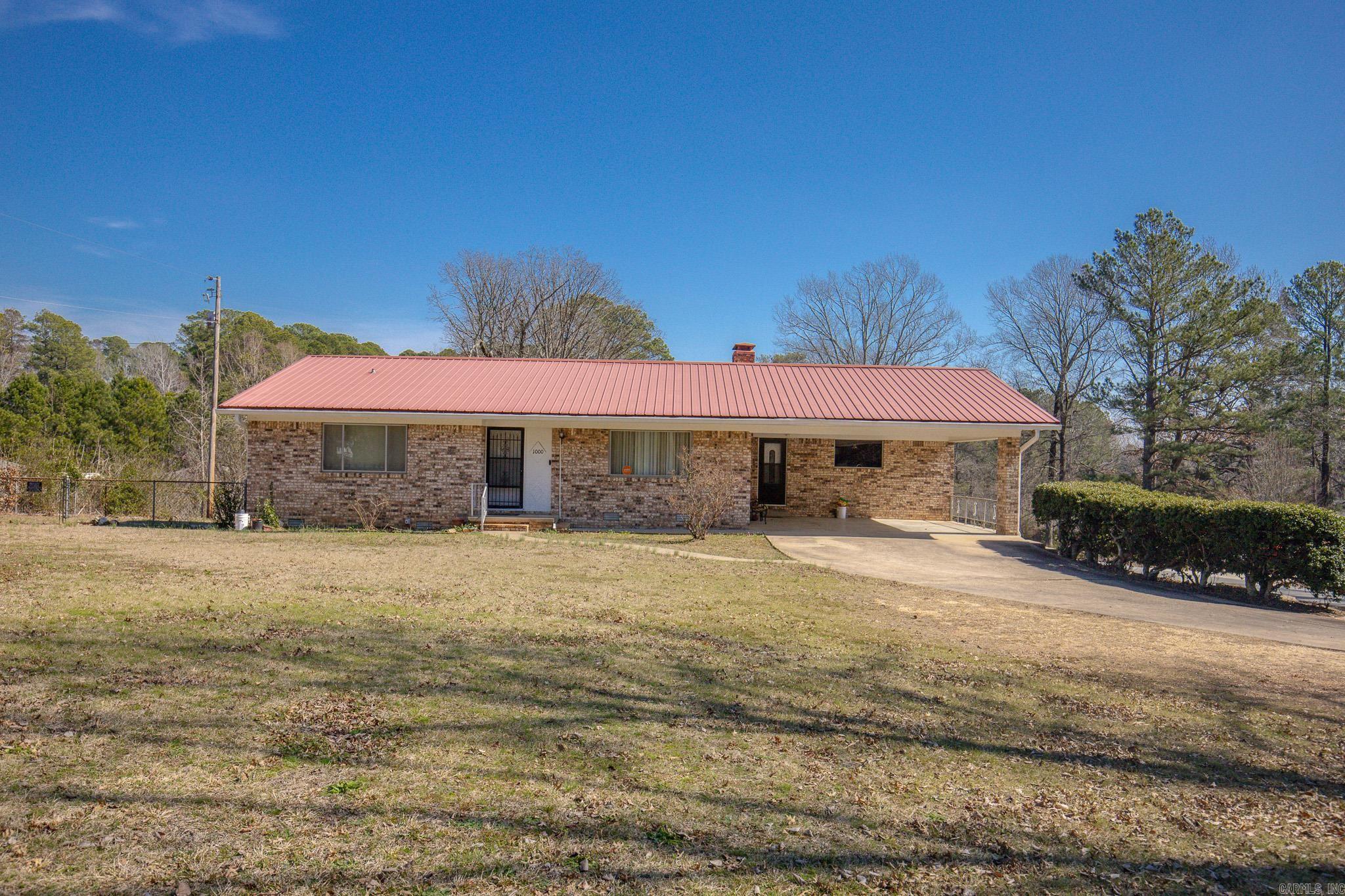 PINE GROVE - Residential