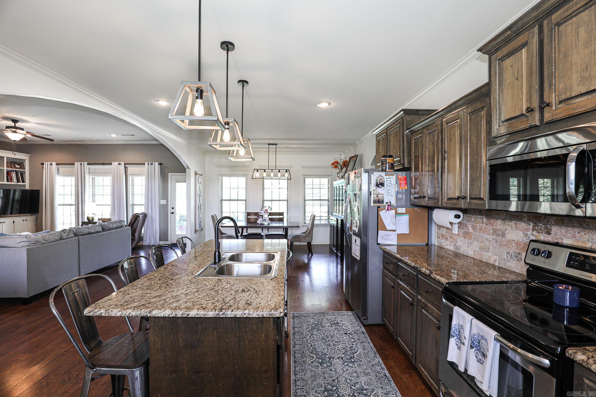 ROLLING MEADOW ESTATES - Residential