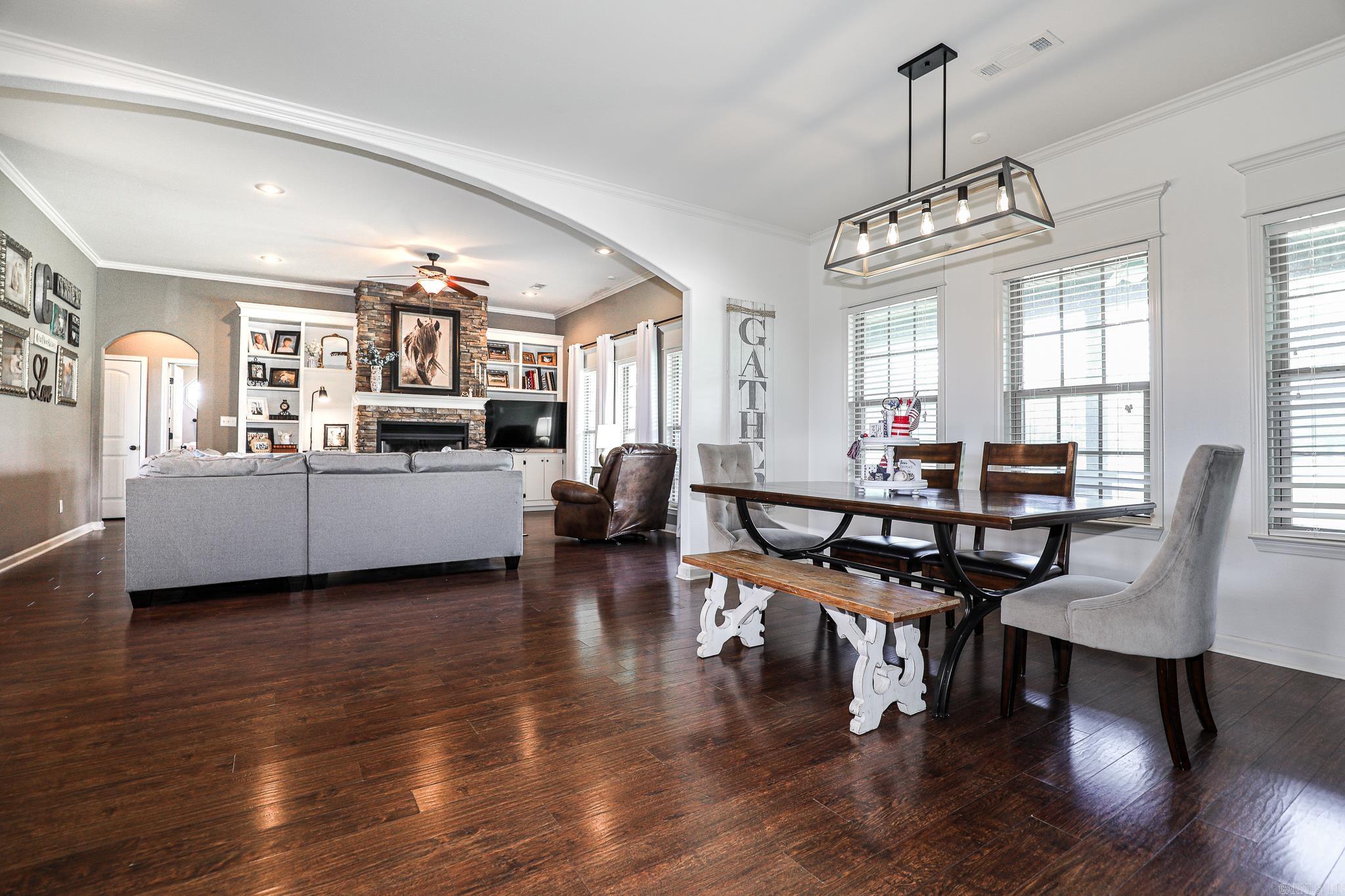 ROLLING MEADOW ESTATES - Residential