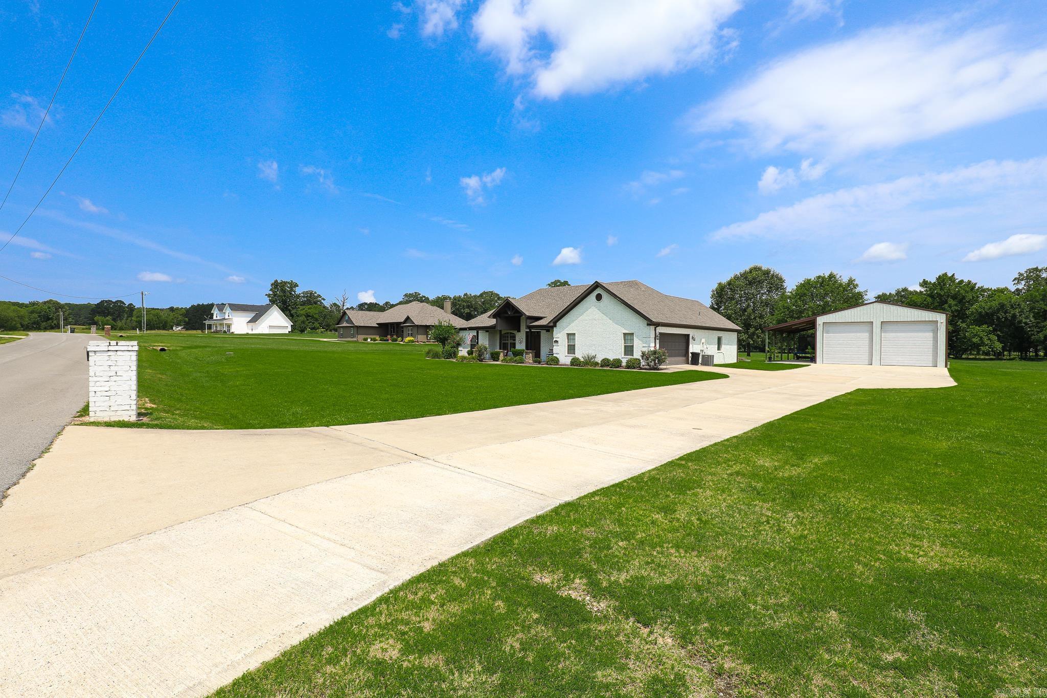 ROLLING MEADOW ESTATES - Residential