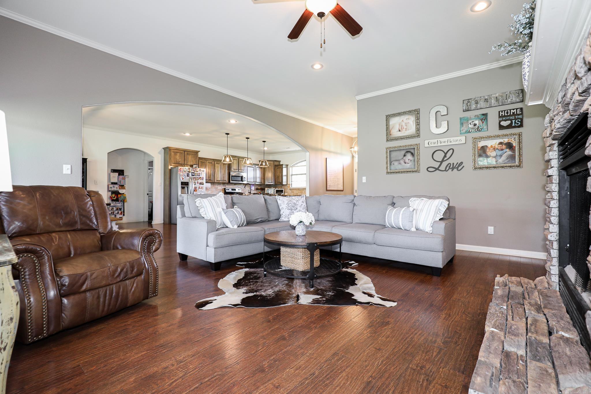 ROLLING MEADOW ESTATES - Residential