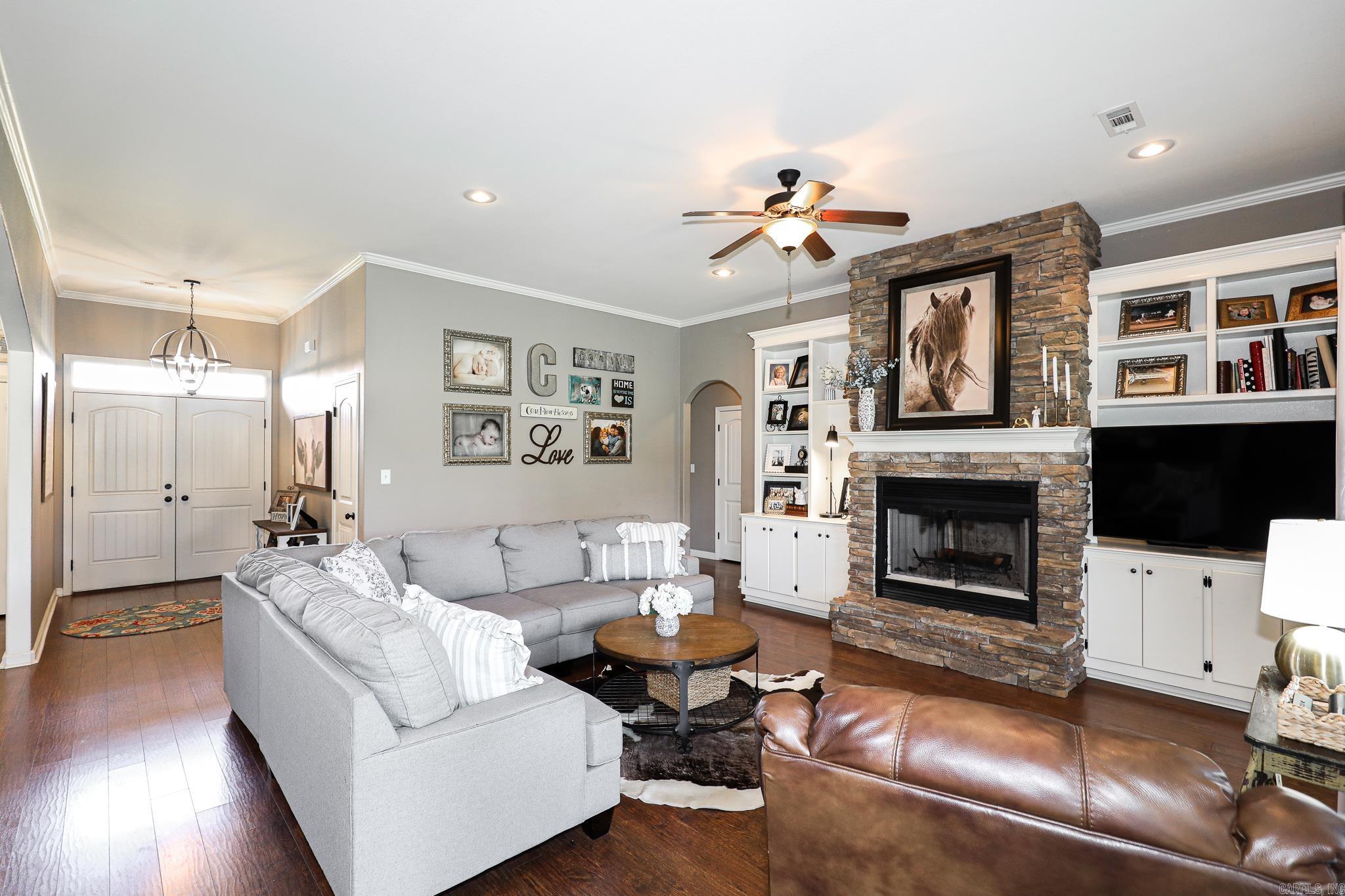ROLLING MEADOW ESTATES - Residential