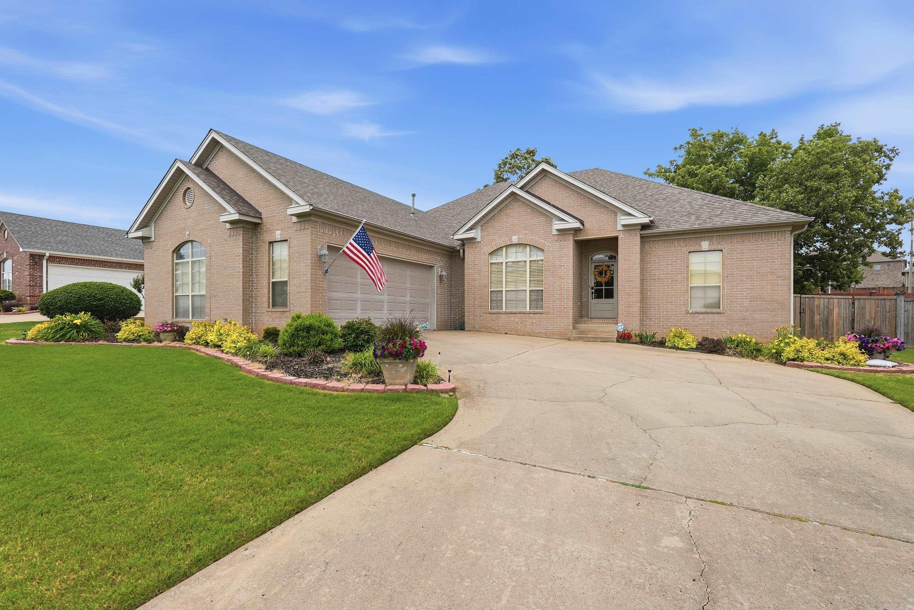 MILLERS CROSSING - Residential