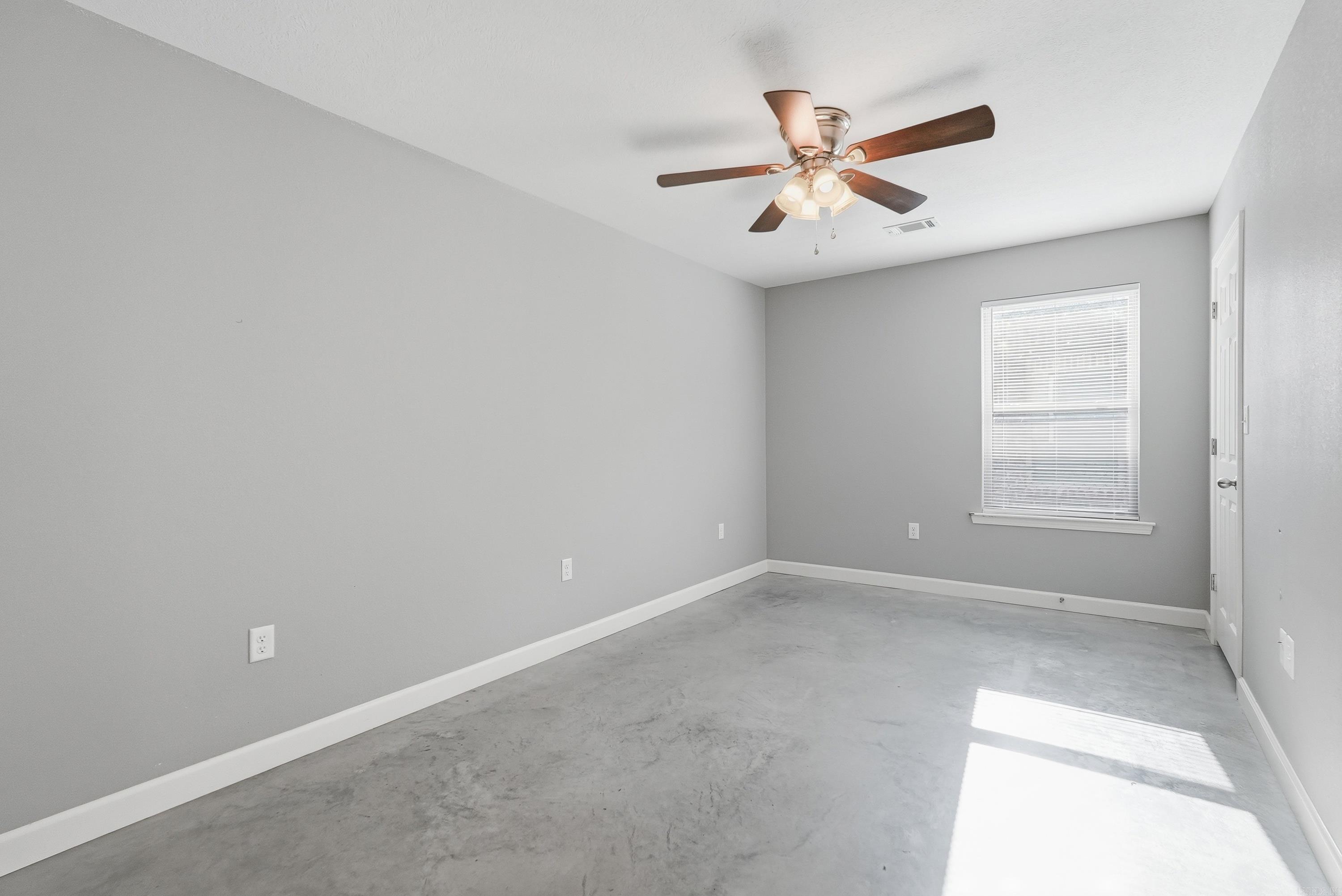 HARRINGTON & REYNOLDS MH PARK - Residential Income