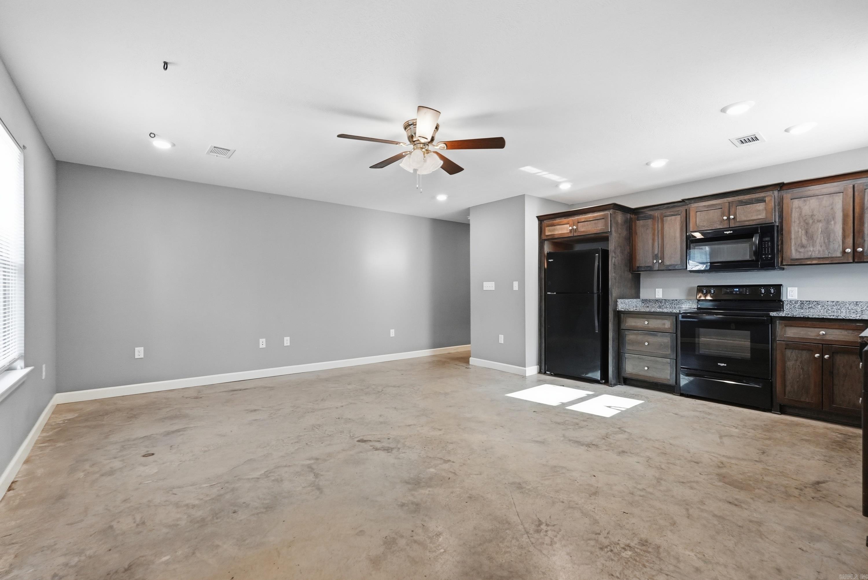 HARRINGTON & REYNOLDS MH PARK - Residential Income