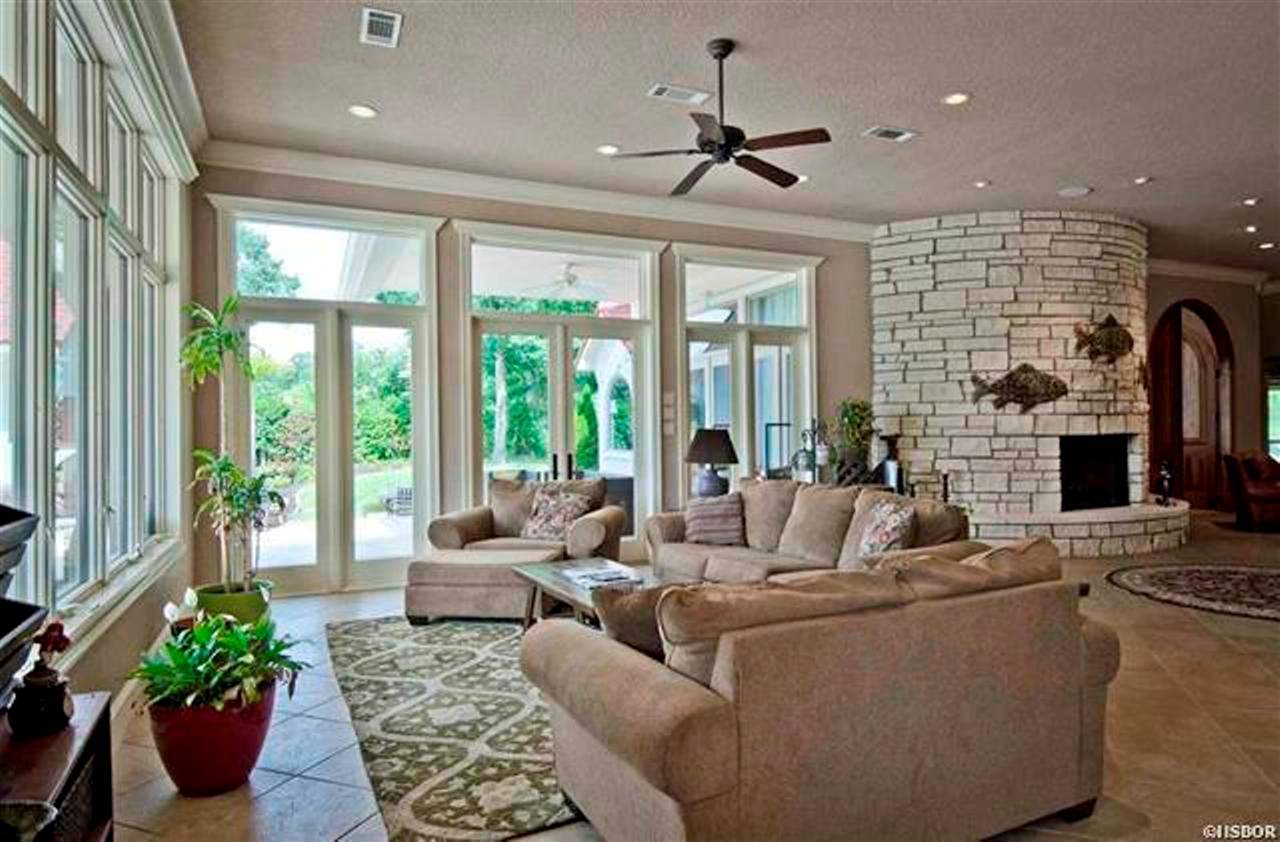 Lake View - Residential