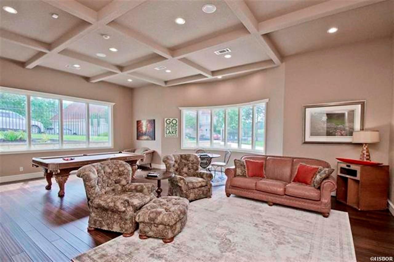 Lake View - Residential