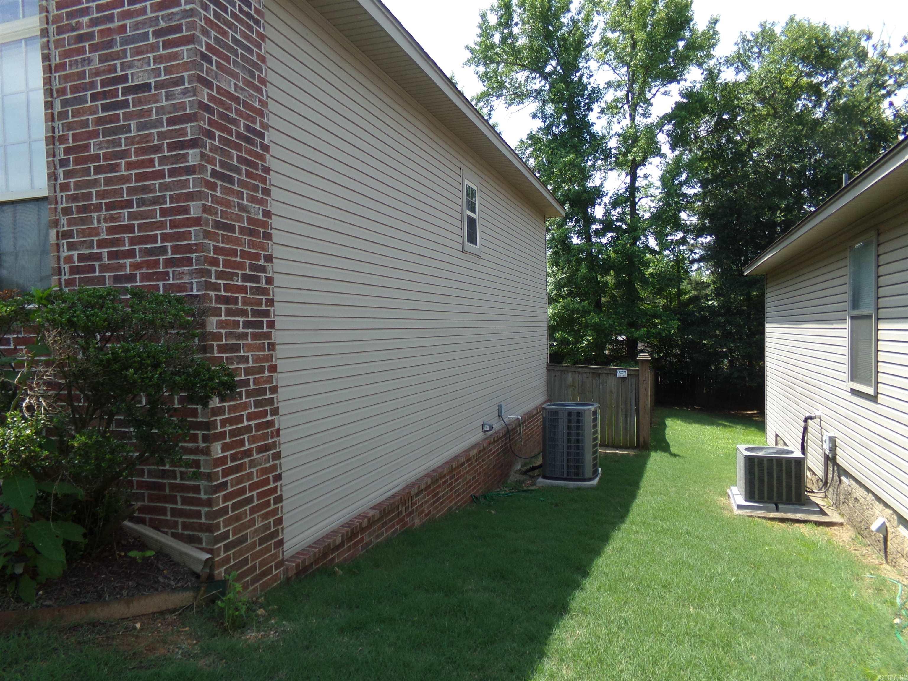 Woodridge Estates - Residential Lease