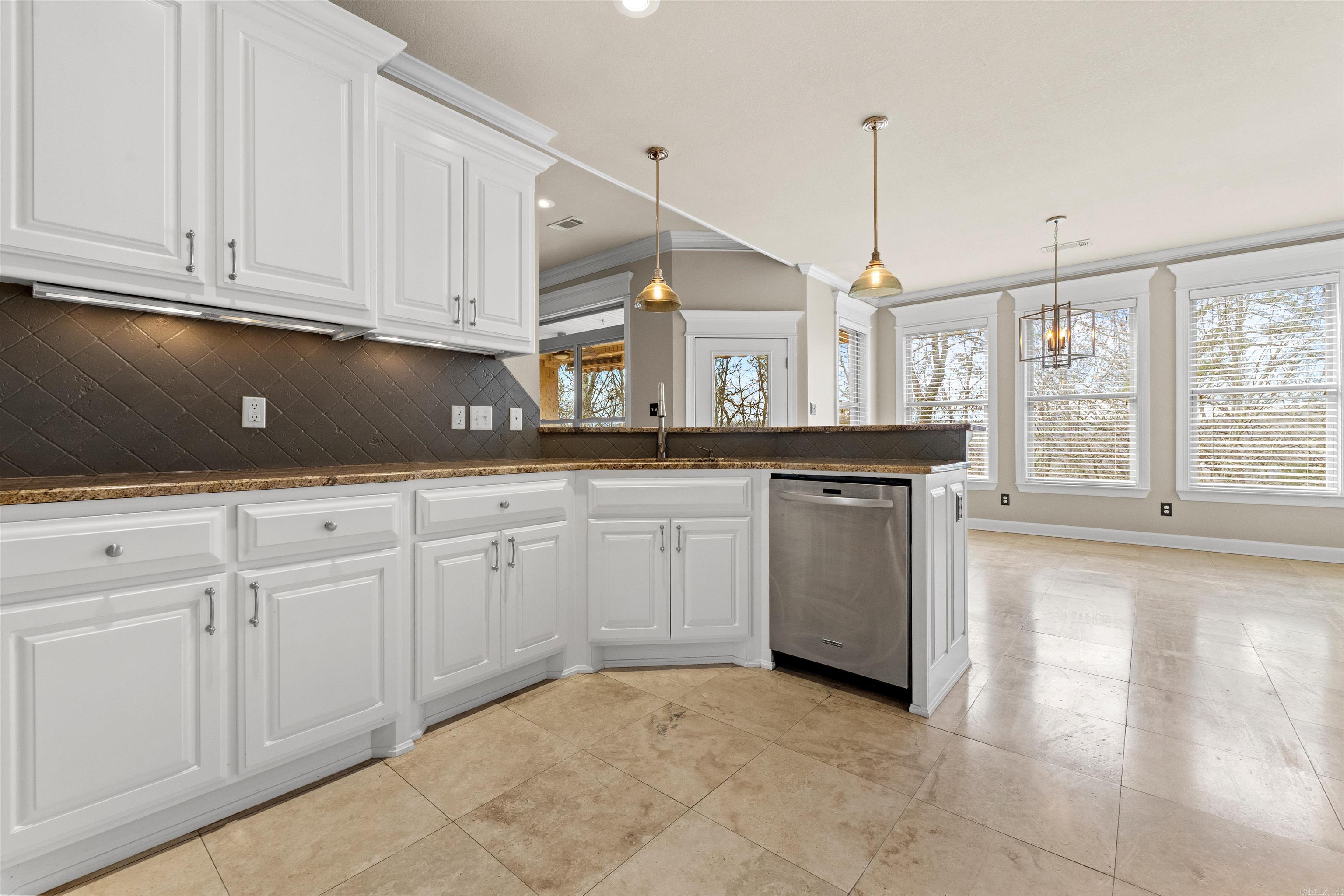 WOODLANDS EDGE - Residential