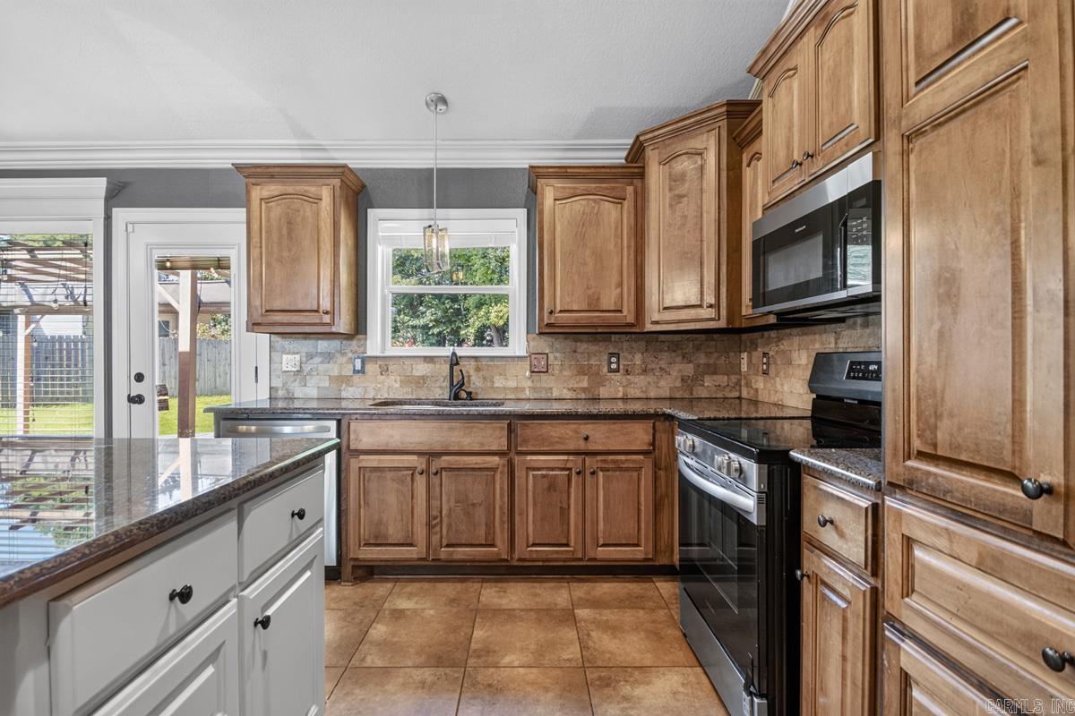 EAST RIDGE - Residential