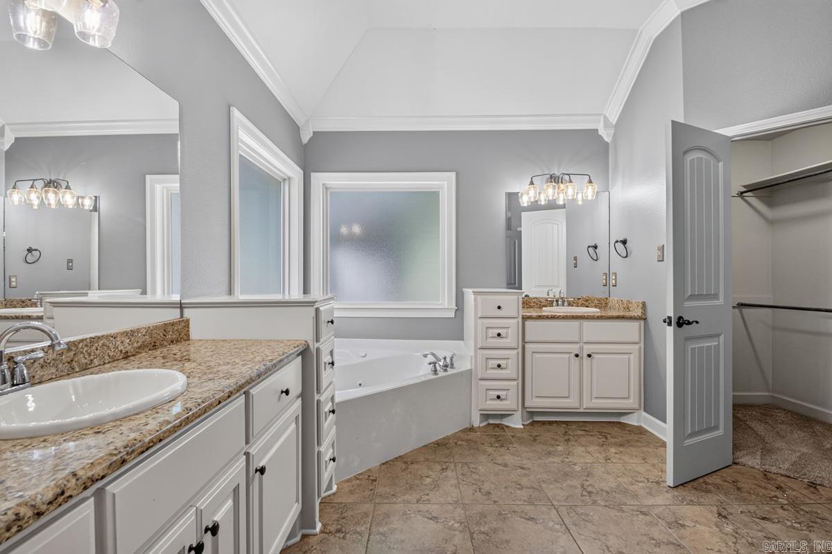 EAST RIDGE - Residential