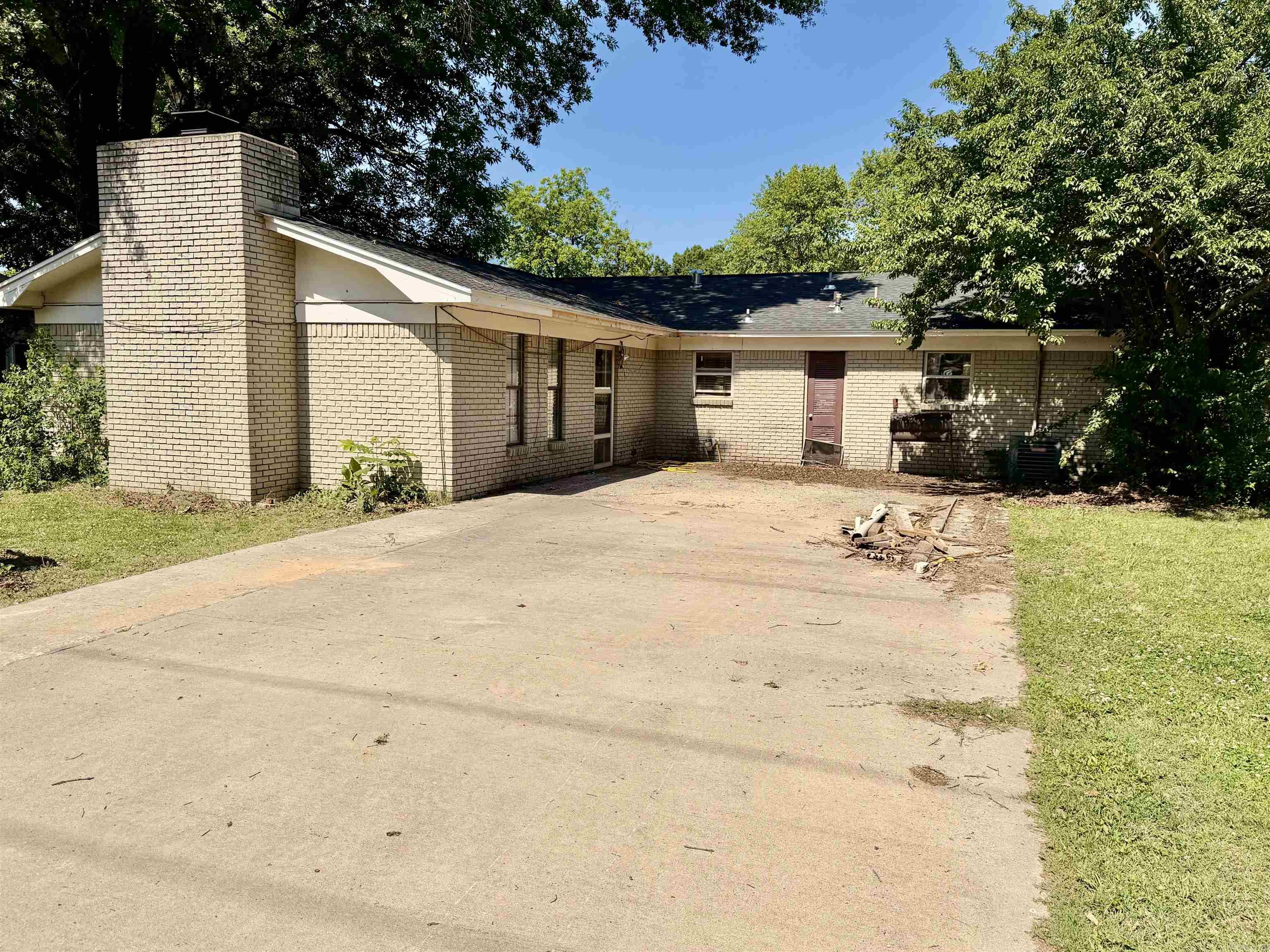 OAK PARK INSIDE - Residential