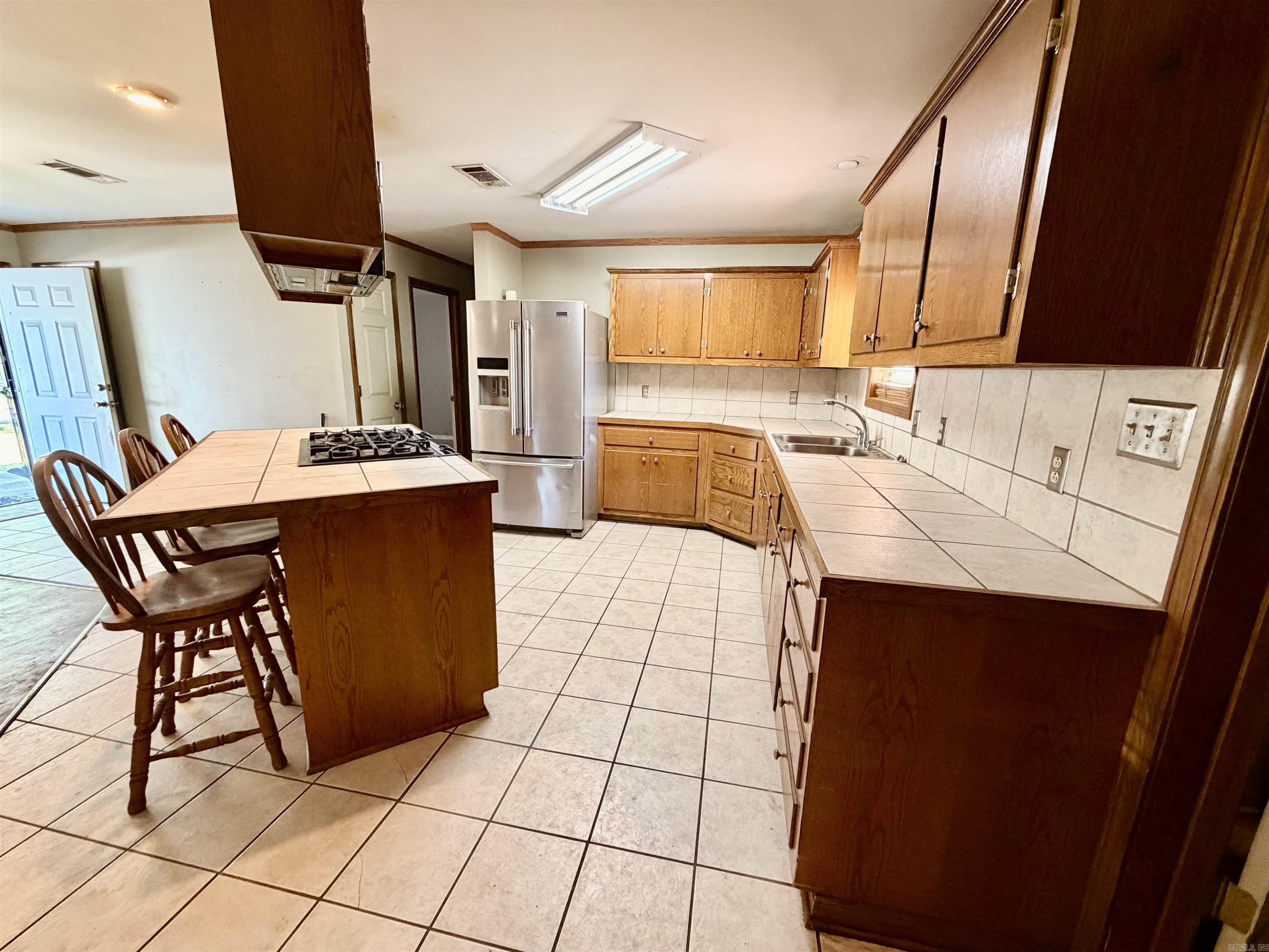OAK PARK INSIDE - Residential