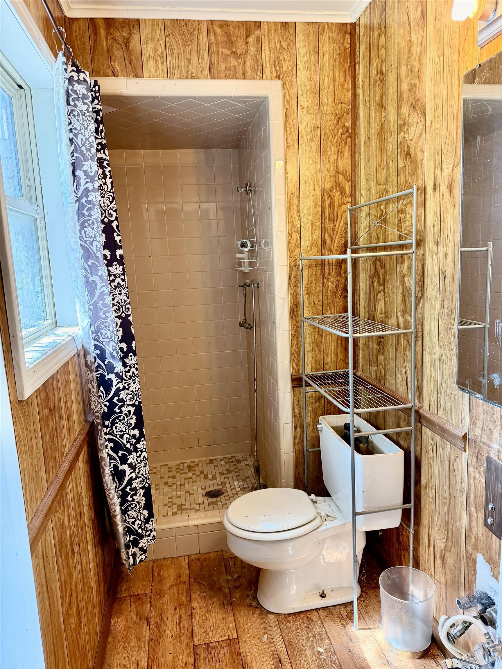 OAK PARK INSIDE - Residential