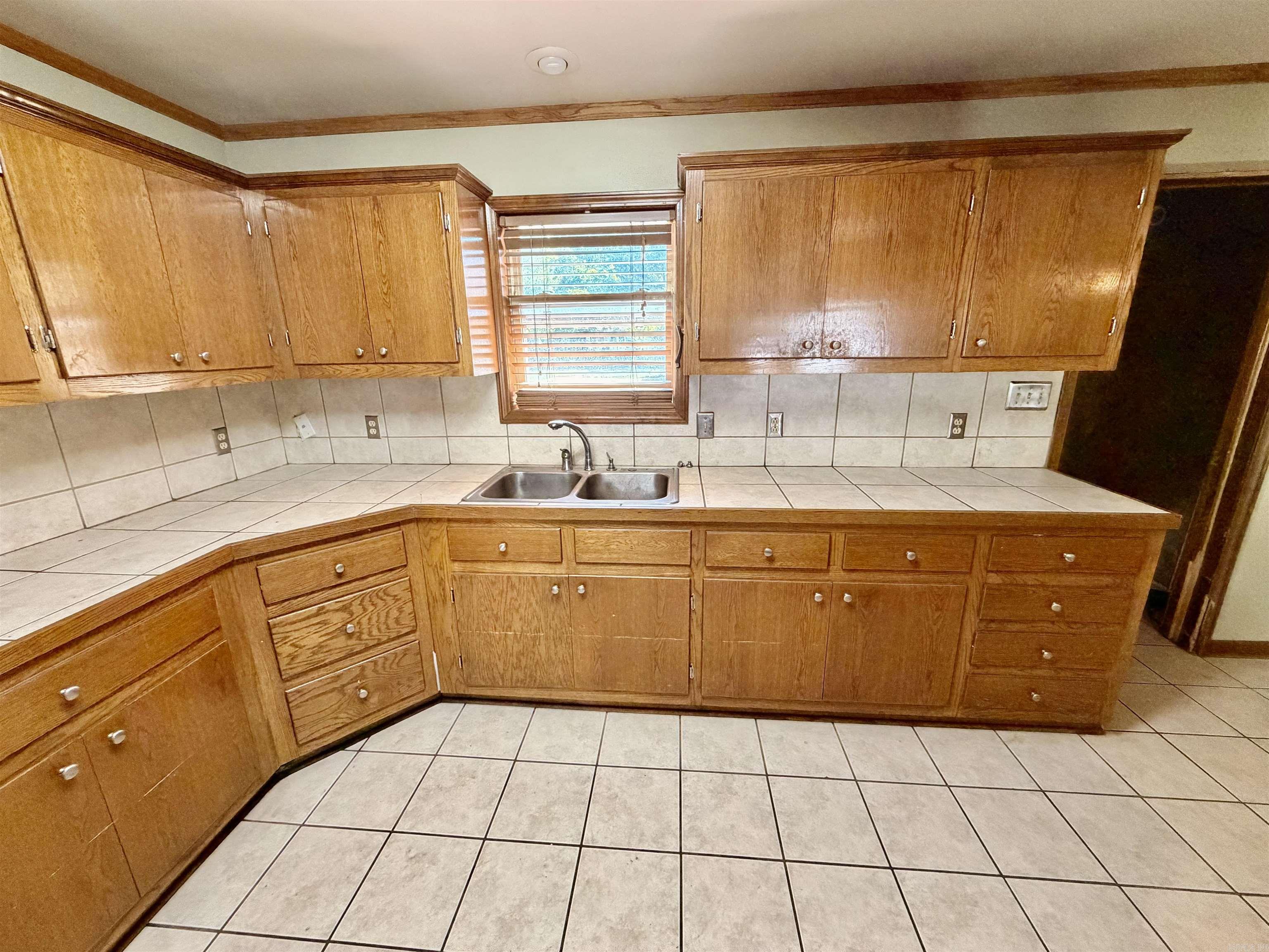 OAK PARK INSIDE - Residential