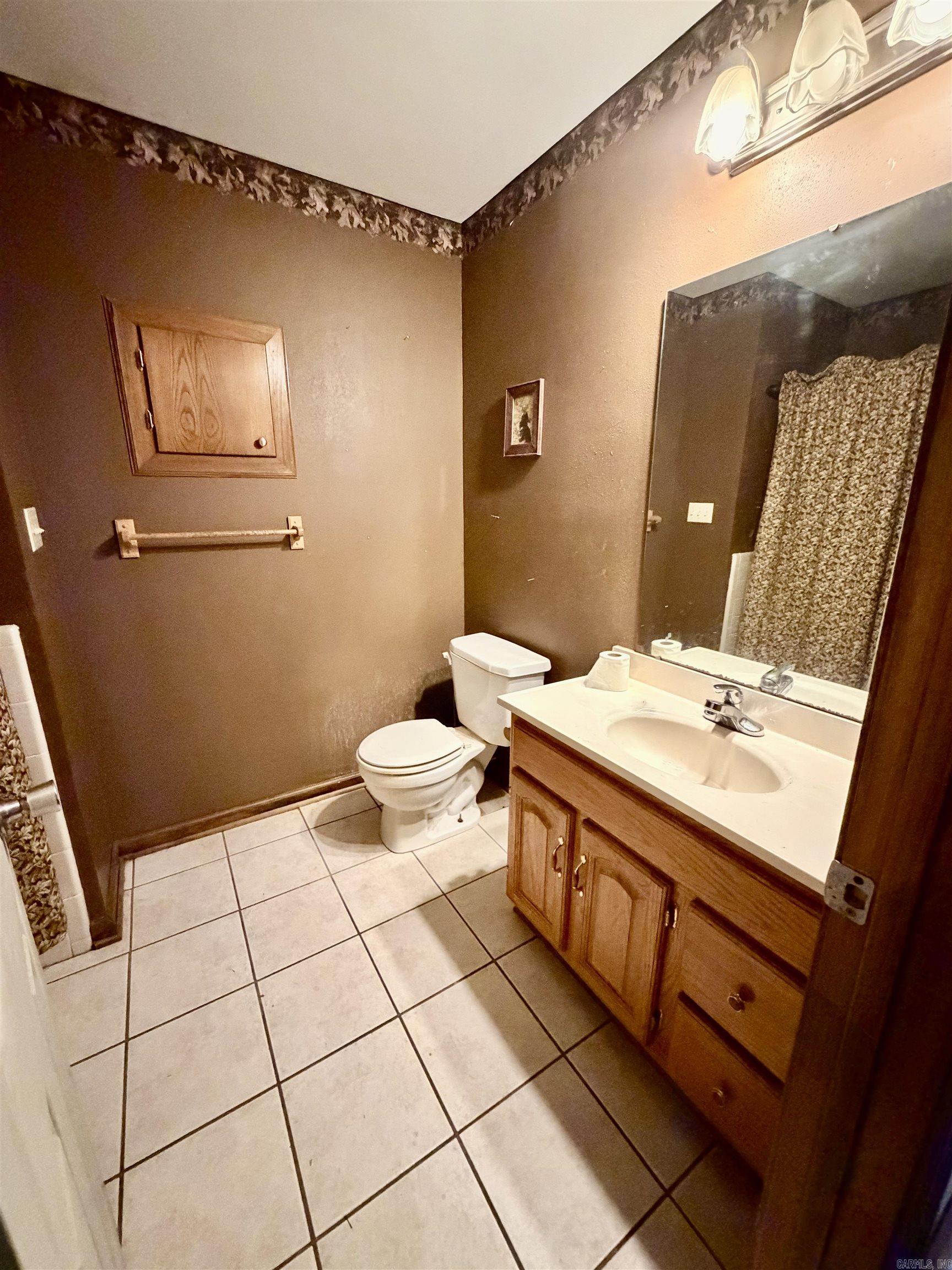 OAK PARK INSIDE - Residential