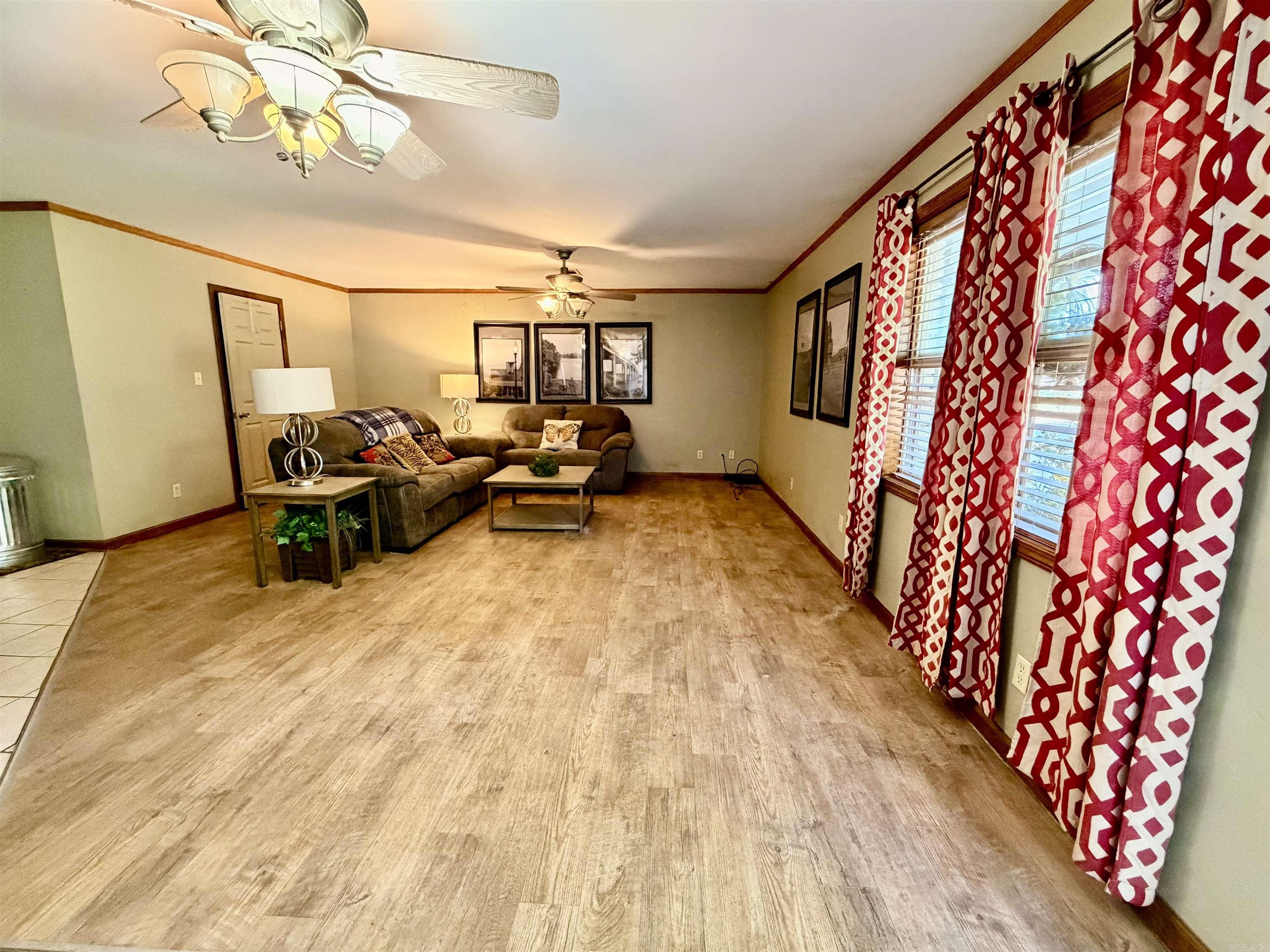 OAK PARK INSIDE - Residential