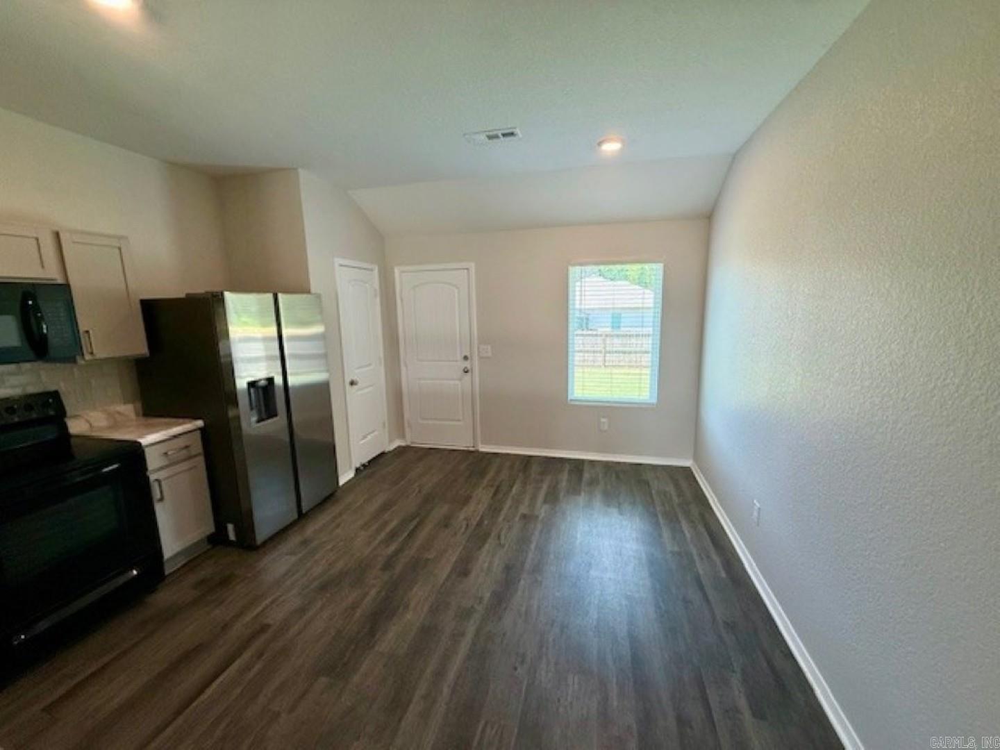 STAGECOACH MEADOWS - Residential Lease