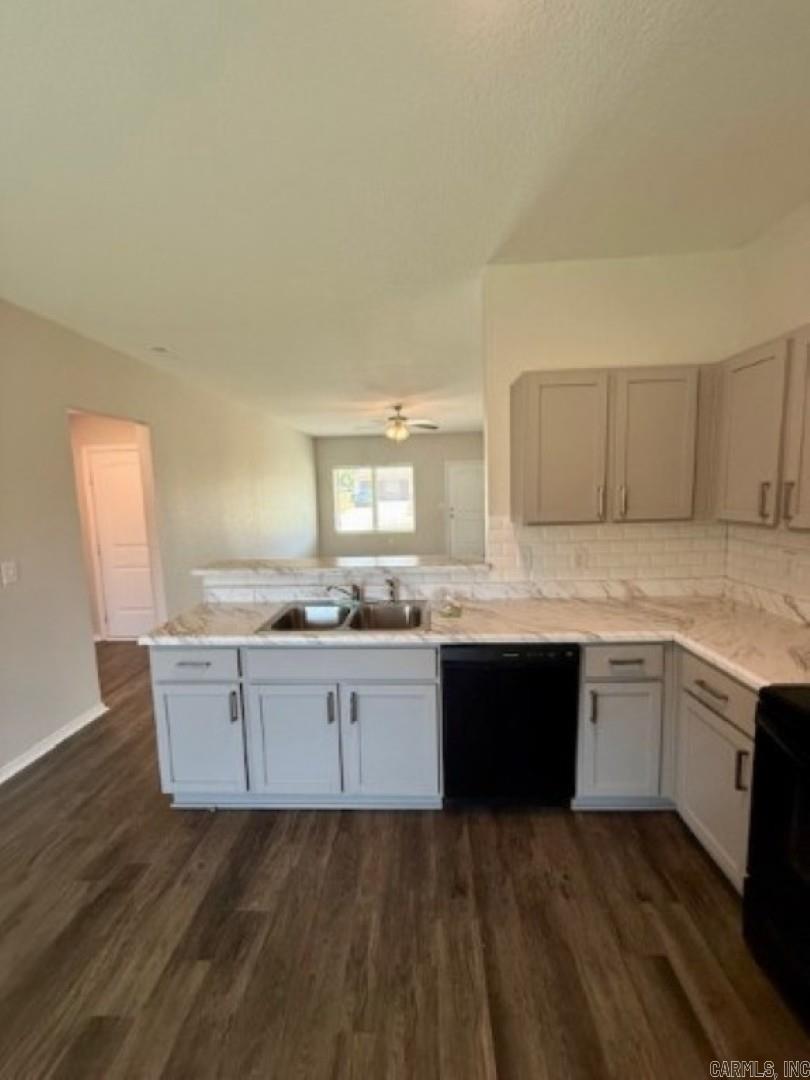 STAGECOACH MEADOWS - Residential Lease