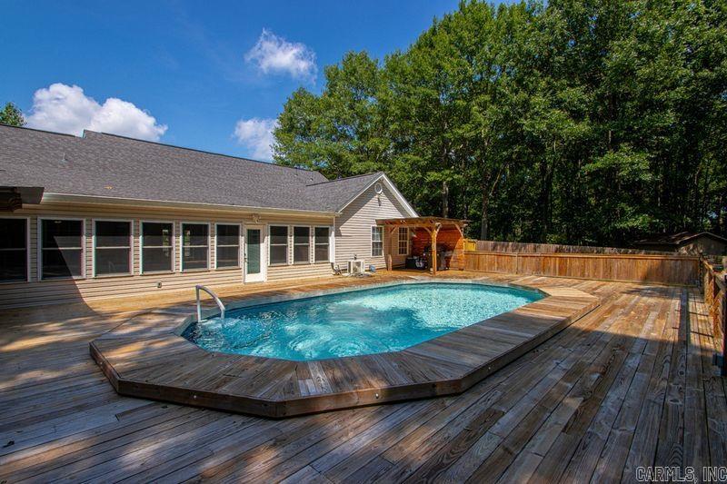 MEADOW RIDGE - Residential