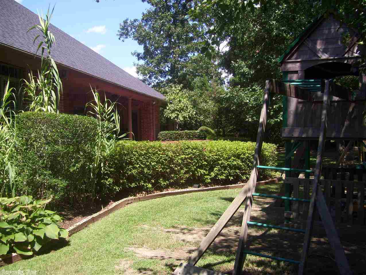 COUNTRY CLUB OF ARK THE - Residential