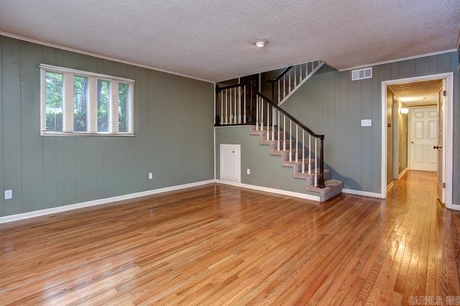 PLEASANT VALLEY - Residential