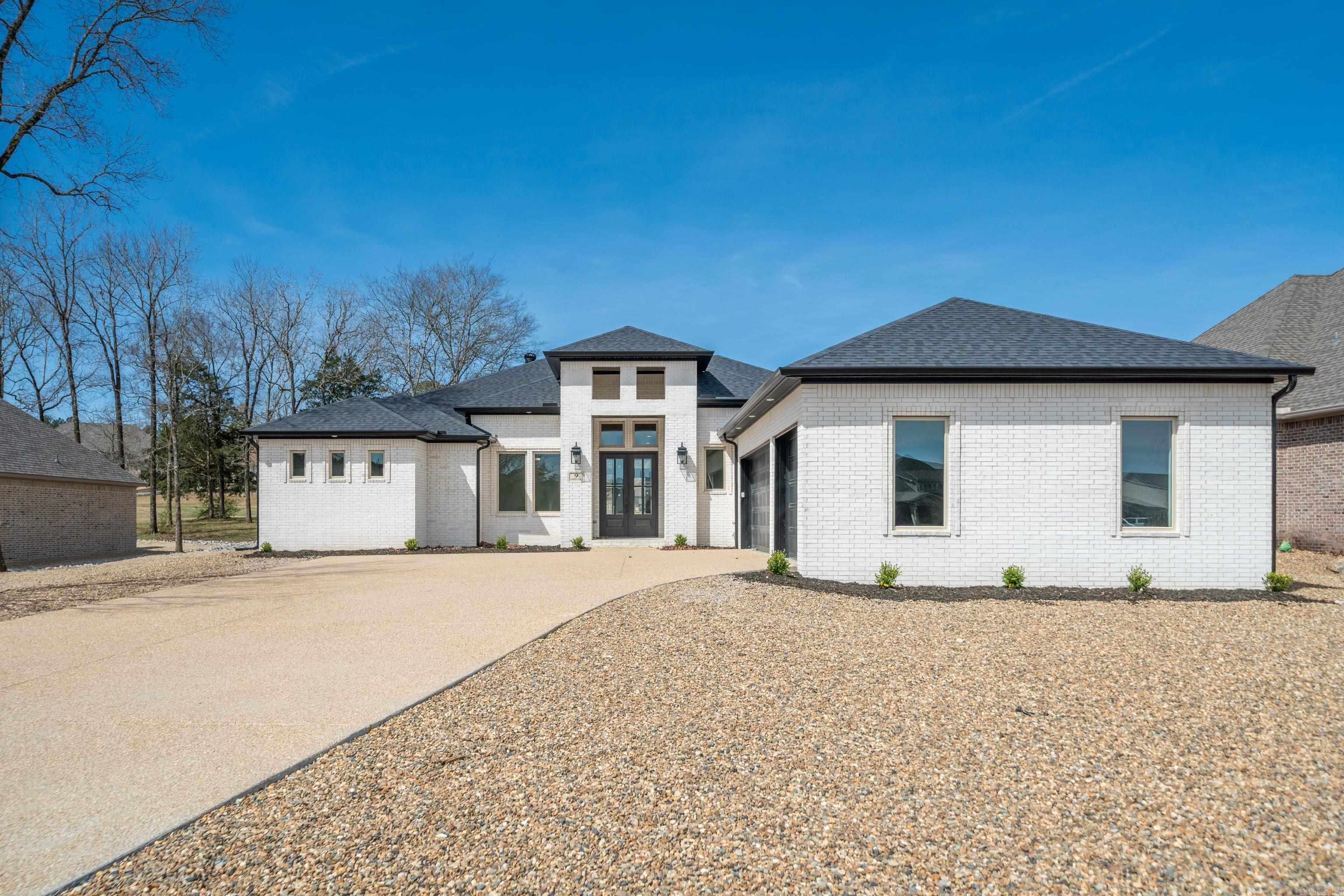 Maria - Residential