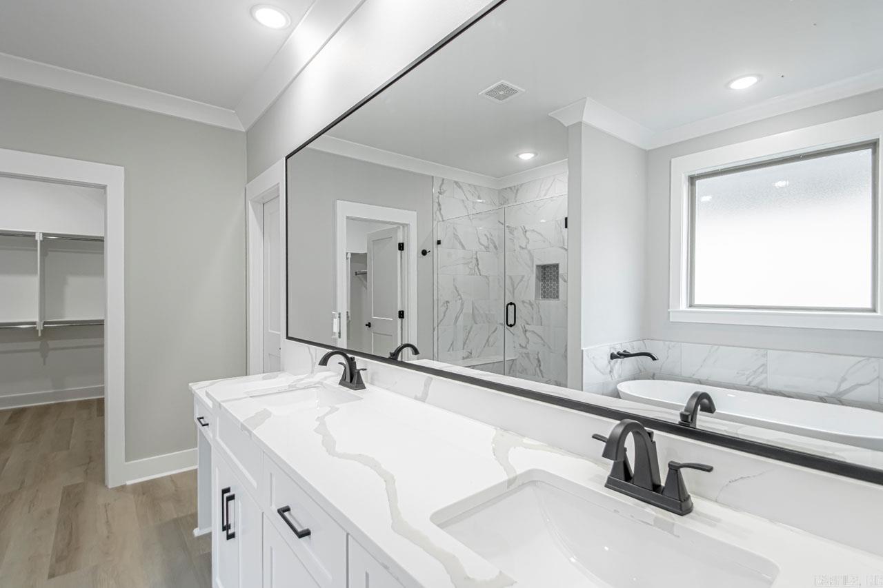 MILLERS GLENN - Residential