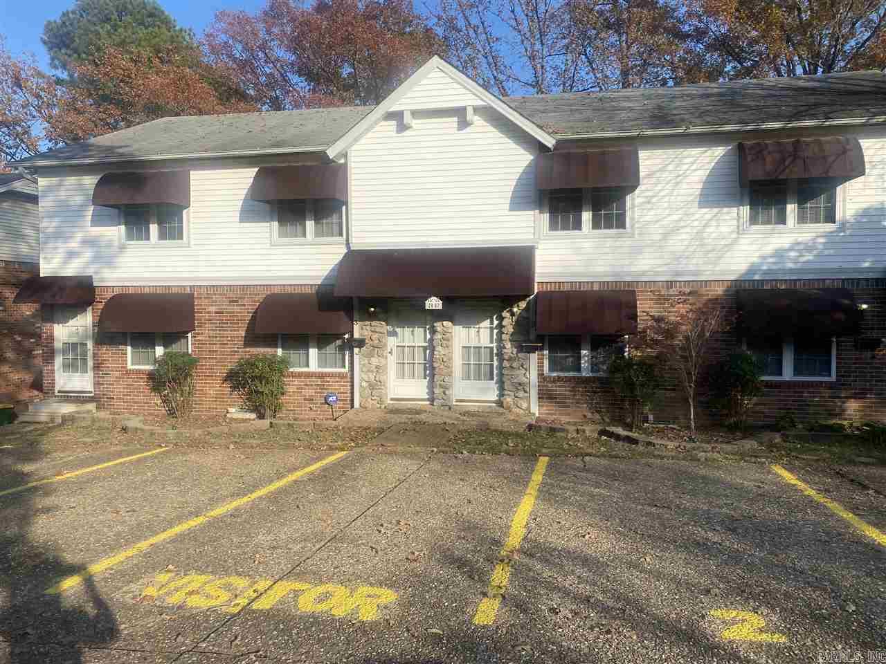 Come check this 2 bedroom 1.5 townhome. Washer and Dryer Included. Shared back yard! Apply online at www.c21prjxrentals.com or stop by our office at 5209 JFK Blvd for an application, or call us with any other questions!