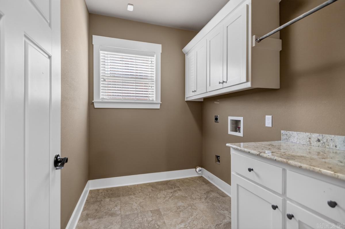 HURRICANE LAKE EST - Residential