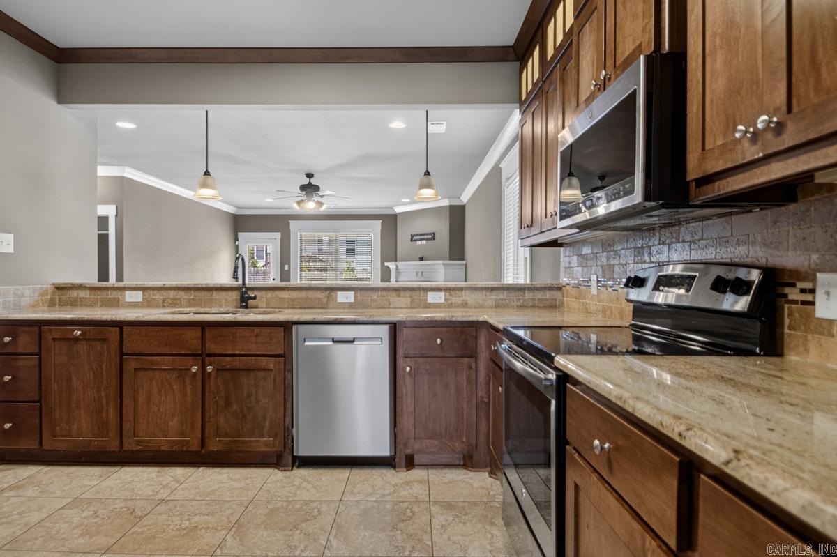 HURRICANE LAKE EST - Residential