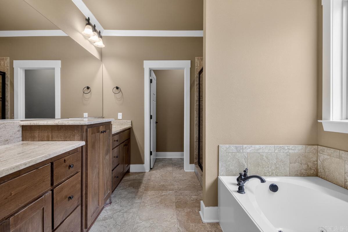 HURRICANE LAKE EST - Residential