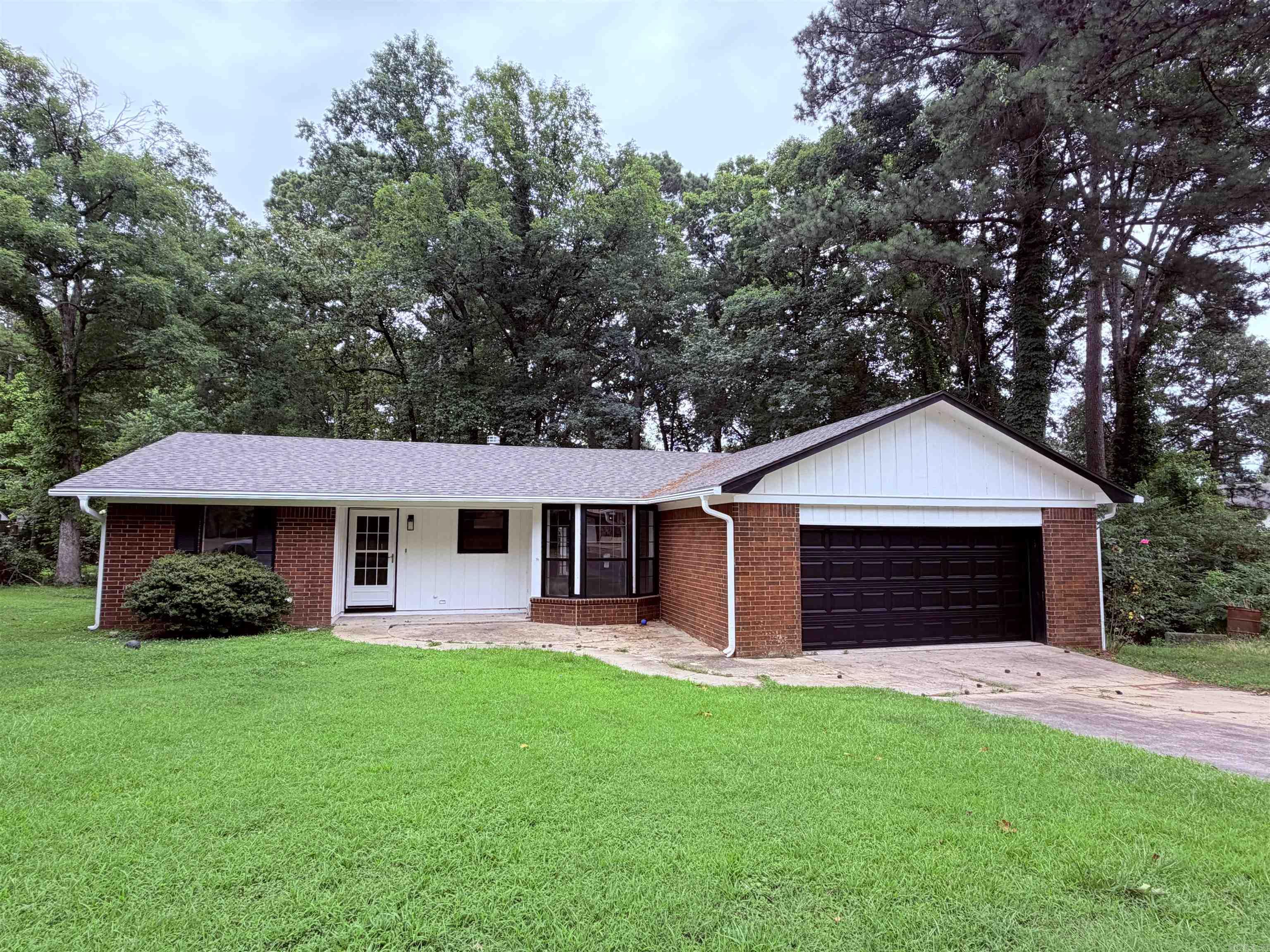 Welcome Home! This Updated Home Has So Many Updates! New Flooring, Fresh Paint, New Fixtures, HUGE Master Suite, Updated Bathrooms, Split Floor Plan, Large Dining Area, Fenced Back Yard! 2 Car Garage, New Roof! Kid Friendly Neighborhood With Park! And So Much More!