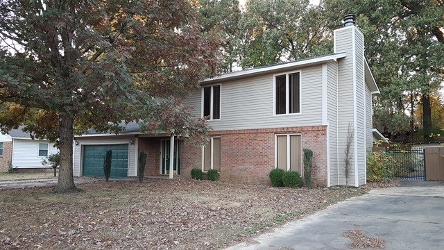 Two story, 3 bedroom, 2 1/2 bath home located in an established neighborhood. This home is in need of TLC but would make a great family residence or investment property. Very spacious with two living areas. To be sold AS IS. All Financed Offers submitted to CPS Asset Management must accompany a Carrington Mortgage Lending Pre-qualification at time of offer submission.  Carrington Home Loans can be reached at 888-267-0584 or by visiting the website at http://carringtonhomeloans.com/.