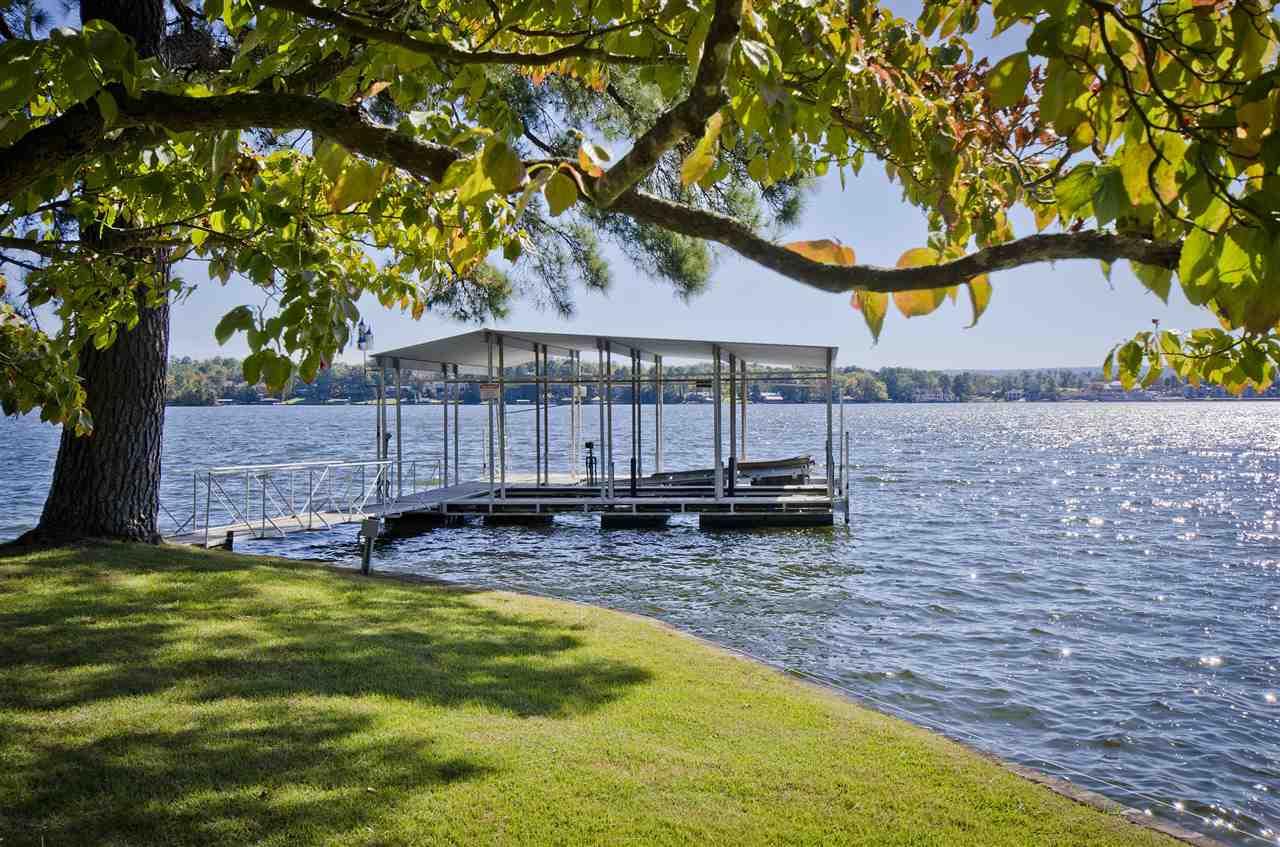 UNPLATTED ACREAGE - Residential
