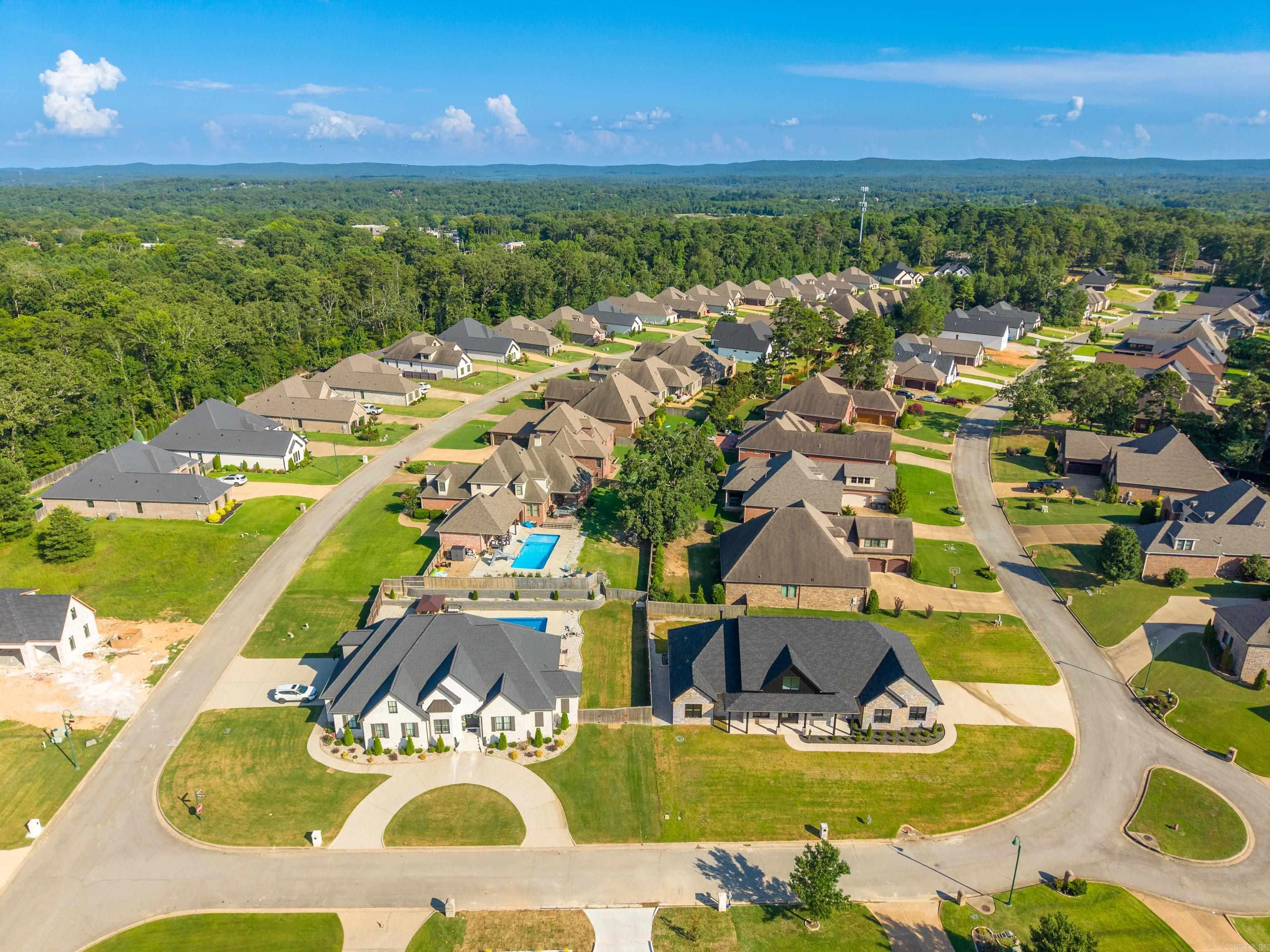 ARLINGTON PARK - Residential