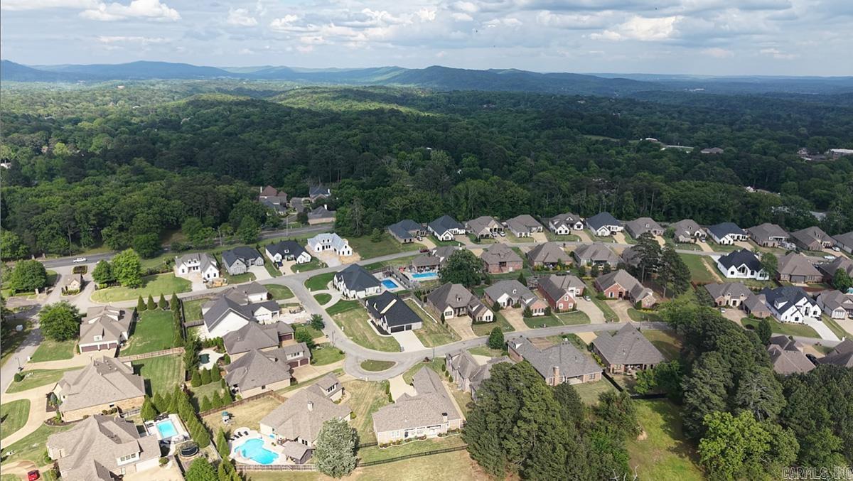 ARLINGTON PARK - Residential