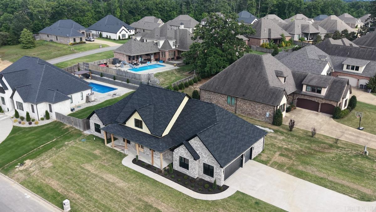 ARLINGTON PARK - Residential