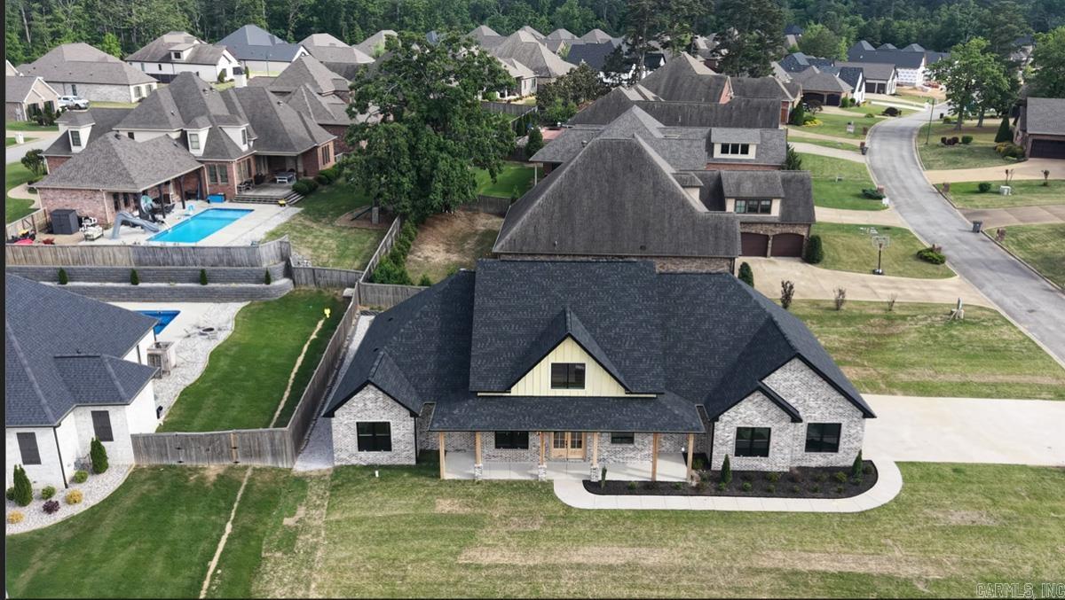 ARLINGTON PARK - Residential